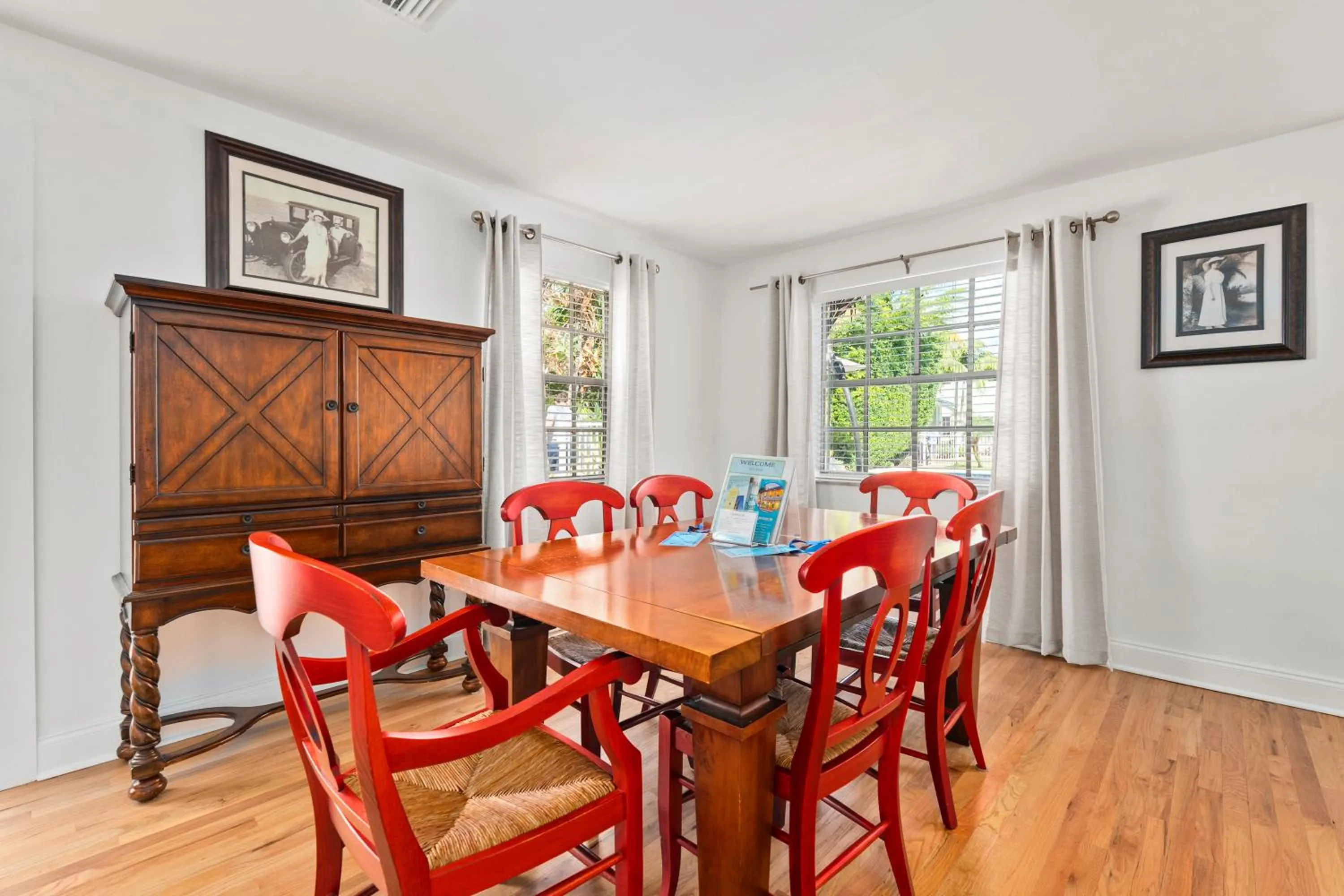 Dining area in Old Colorado Inn
