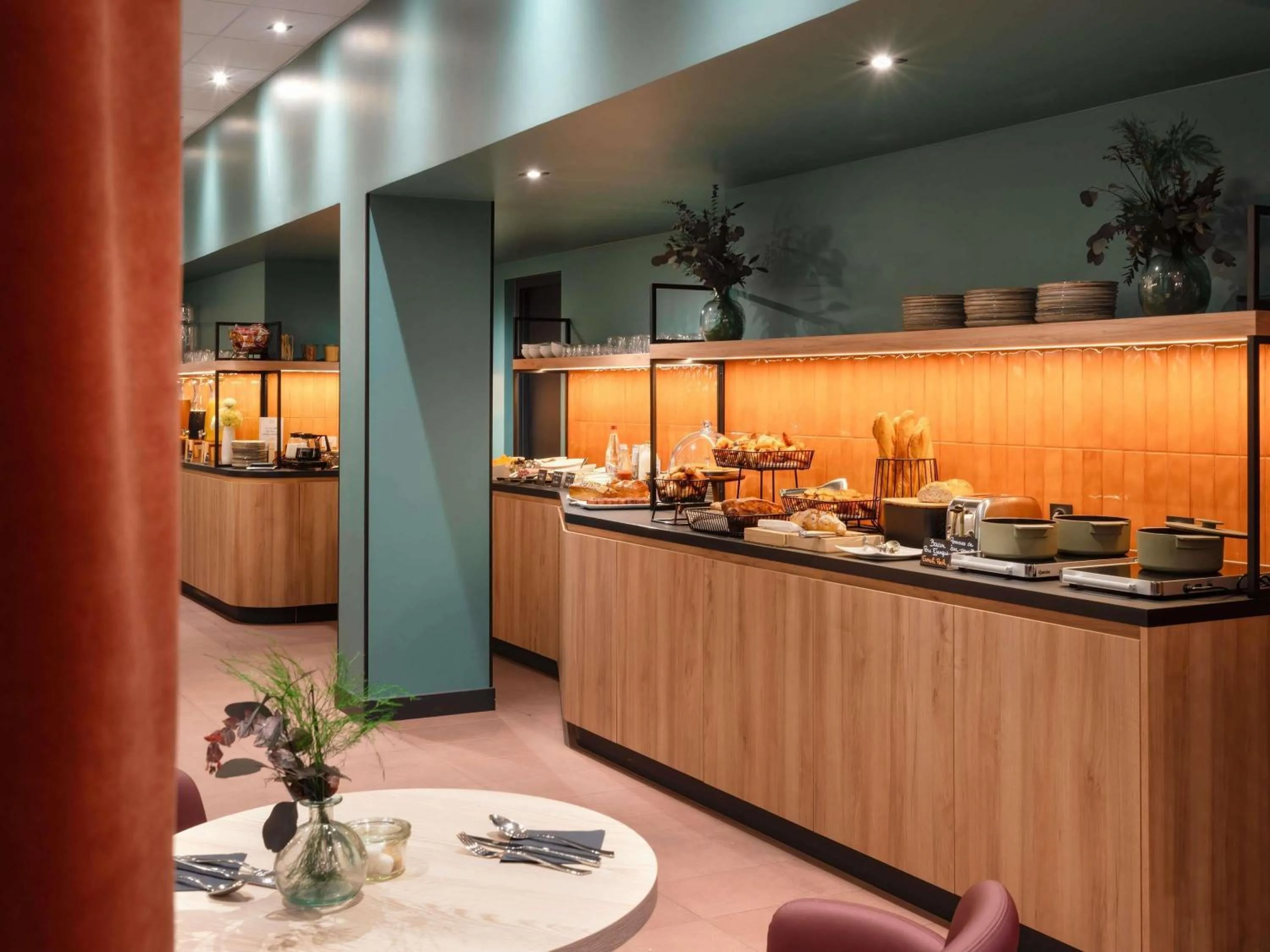 Breakfast in Mercure Libourne Saint Emilion