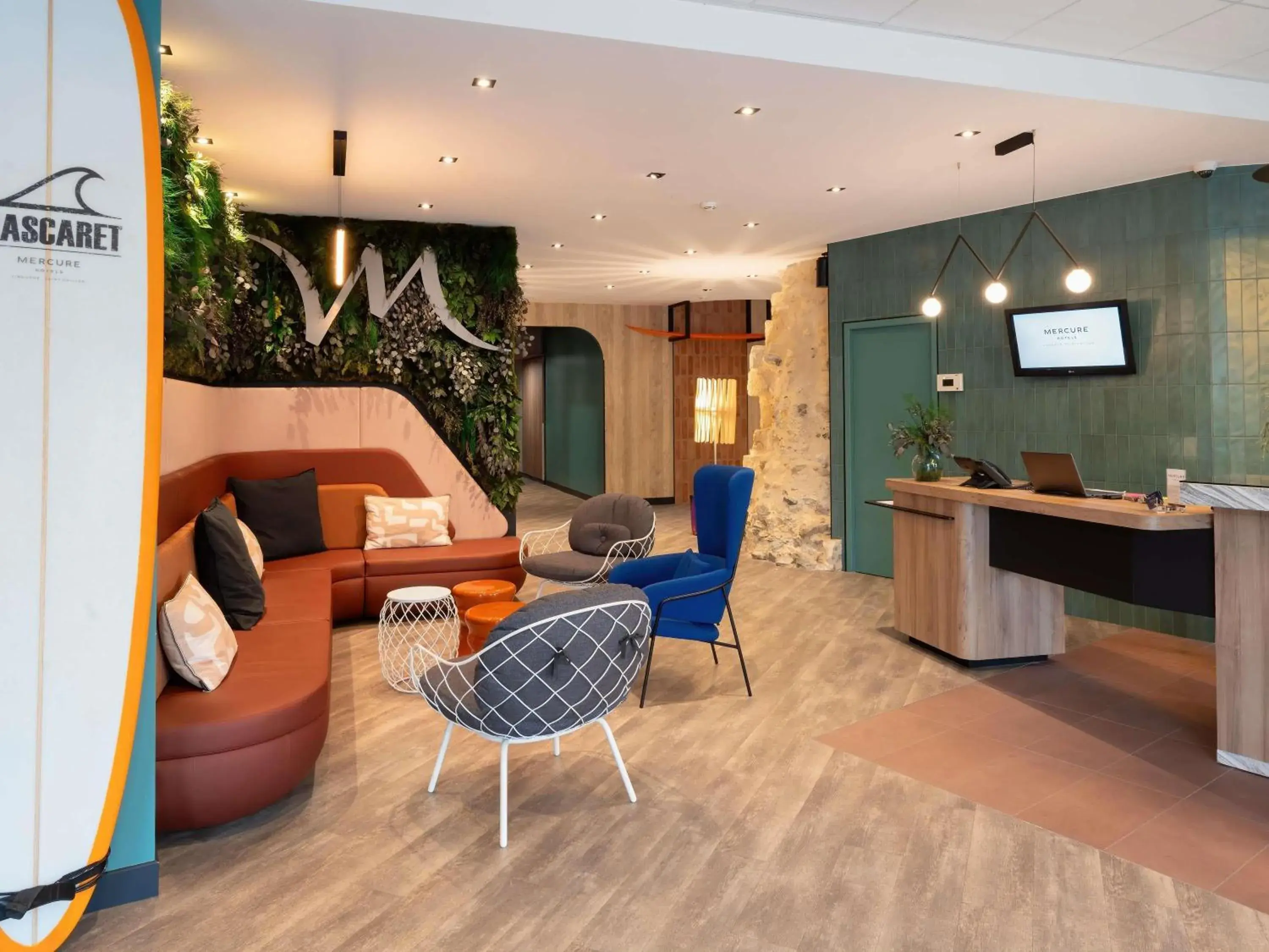 Property building in Mercure Libourne Saint Emilion Property building in Mercure Libourne Saint Emilion