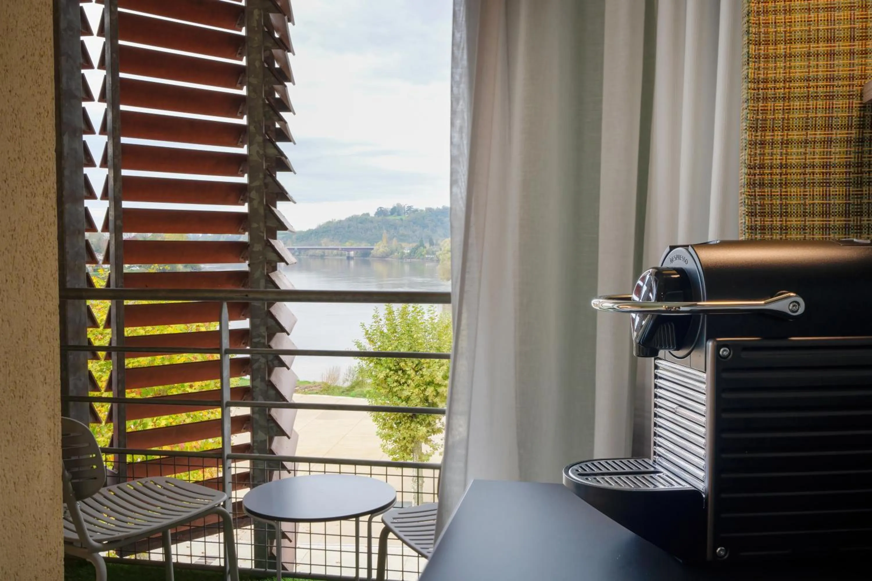 Coffee/tea facilities in Mercure Libourne Saint Emilion