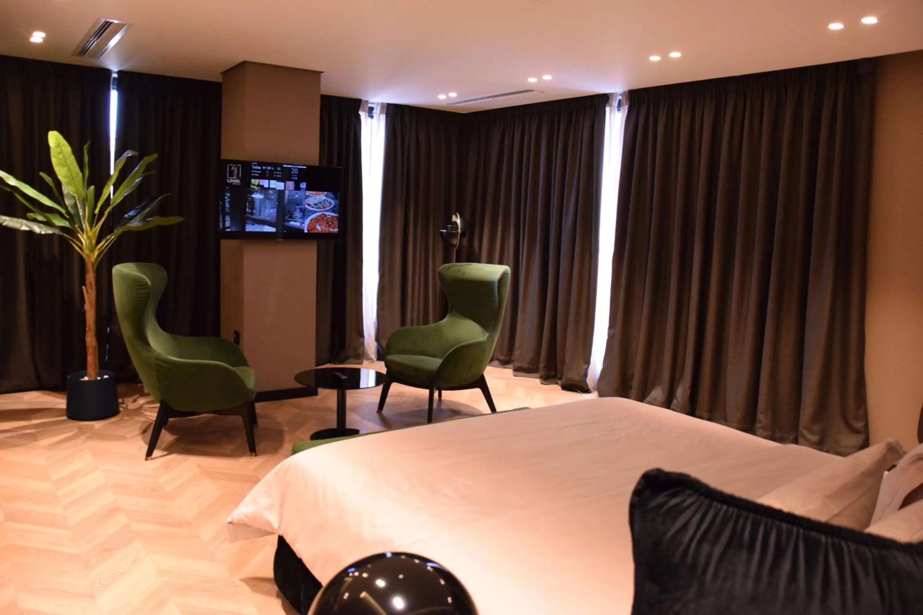 Bedroom, Bed in Hotel Unik