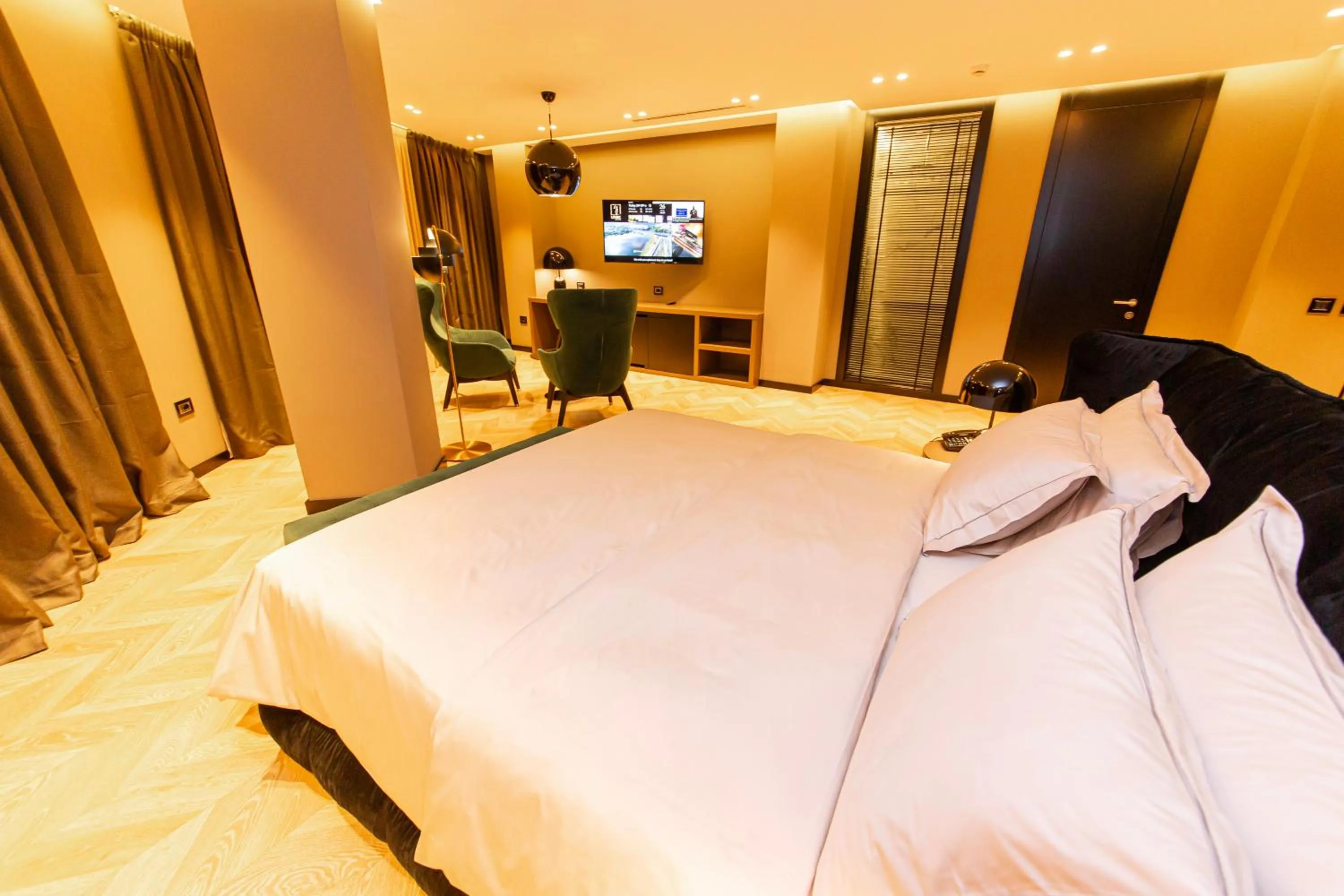 Photo of the whole room, Bed in Hotel Unik