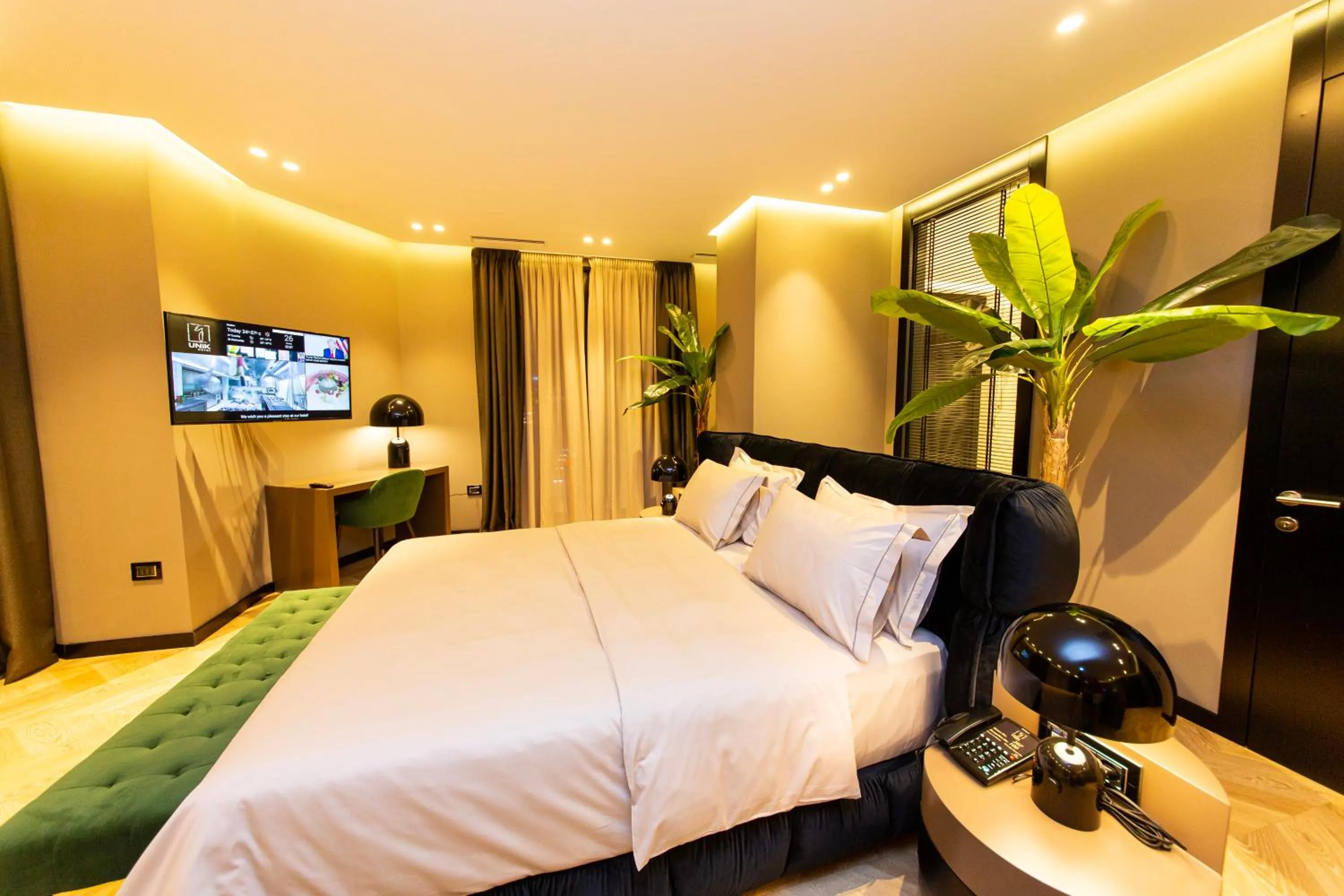 Photo of the whole room, Bed in Hotel Unik