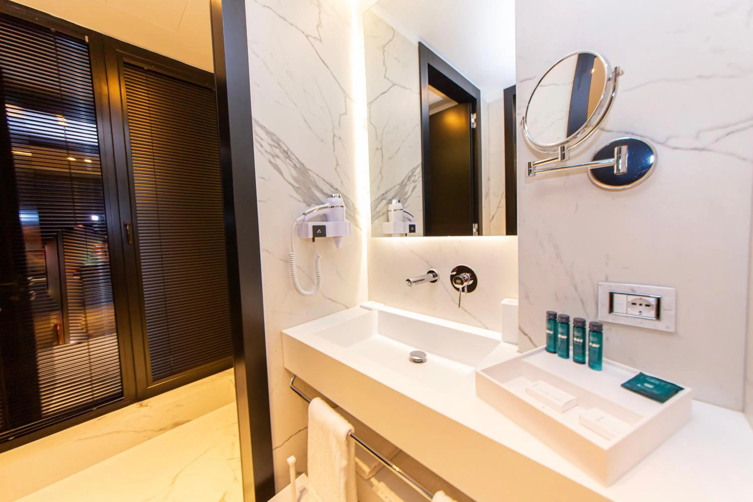 Bathroom in Hotel Unik