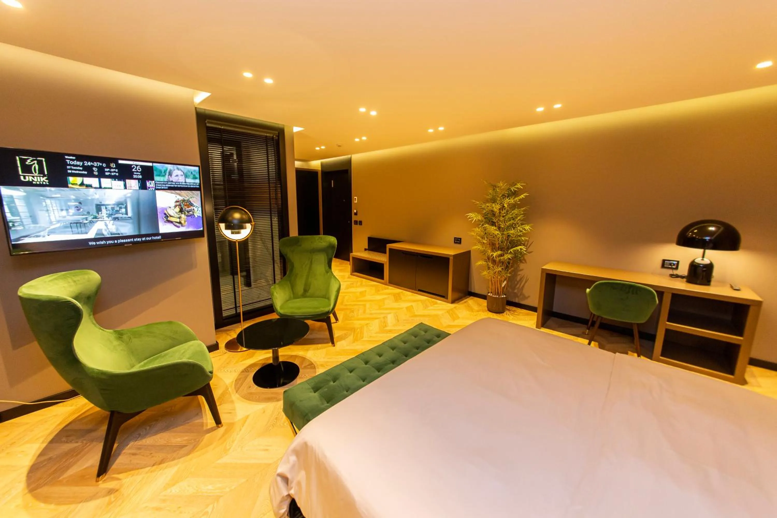 Bedroom, Bed in Hotel Unik