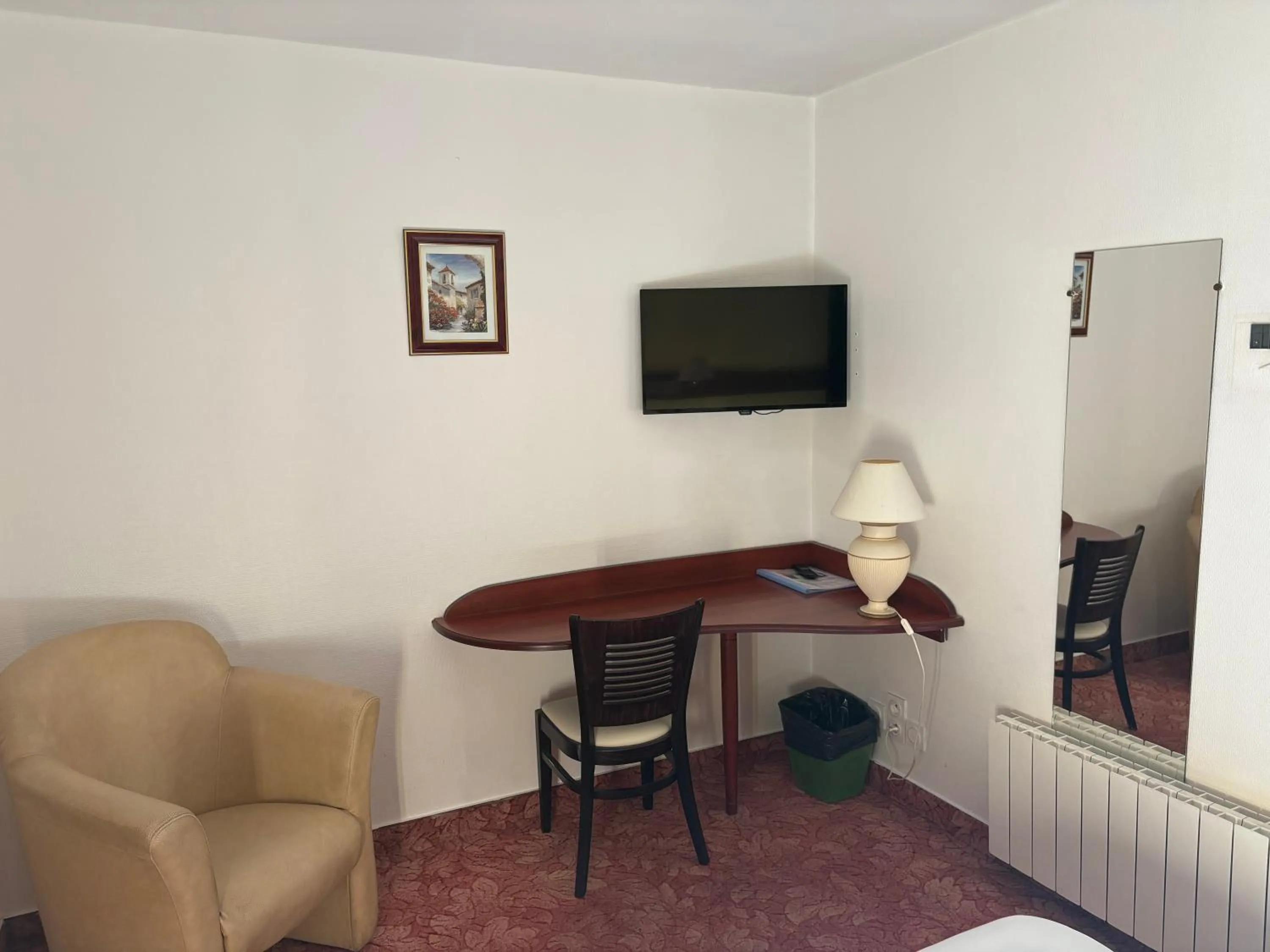 Hotel Couleurs Sud Centre-ville Gare Charleville-Mézières