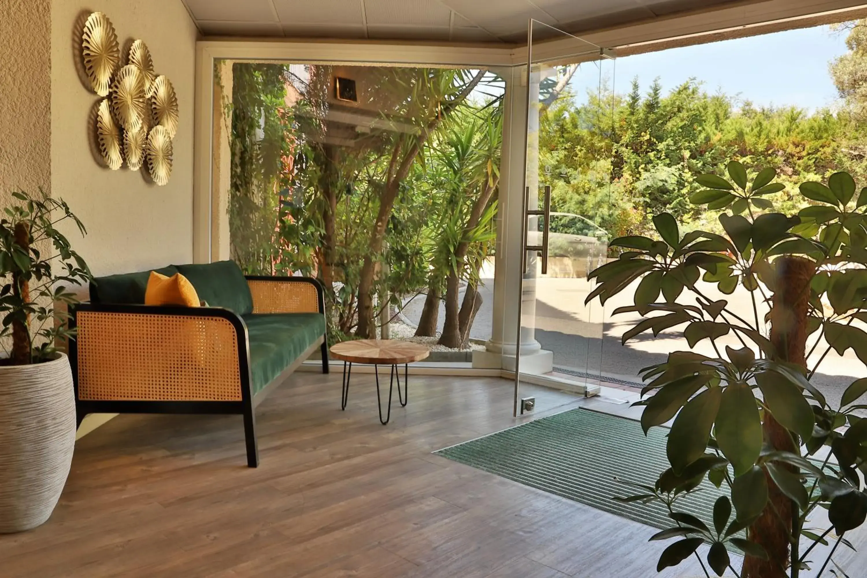 Lobby or reception in SOWELL HÔTELS du Golfe de Saint-Tropez Lobby or reception in SOWELL HÔTELS du Golfe de Saint-Tropez