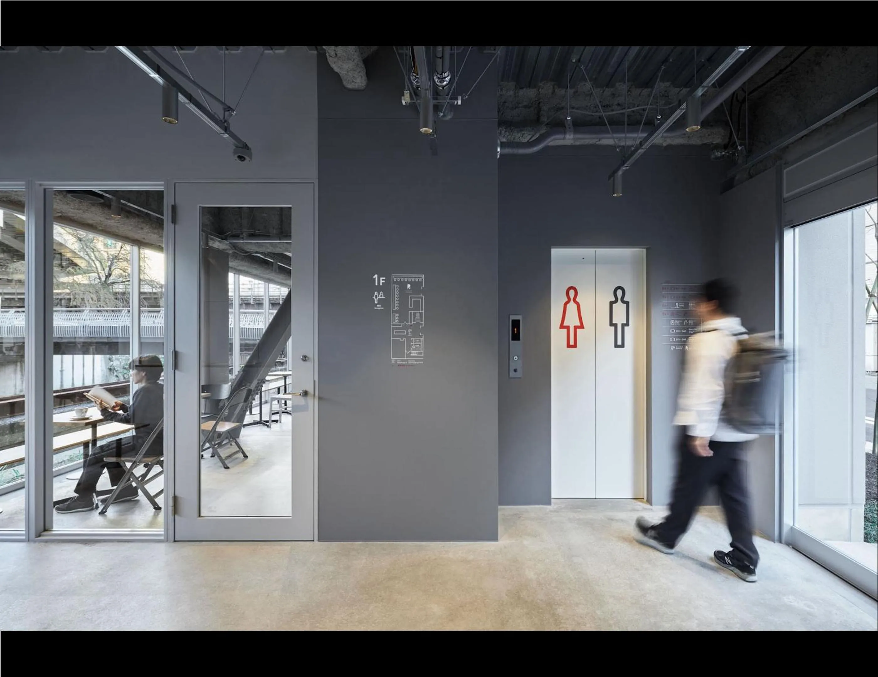 Lobby or reception in 9h nine hours Suidobashi