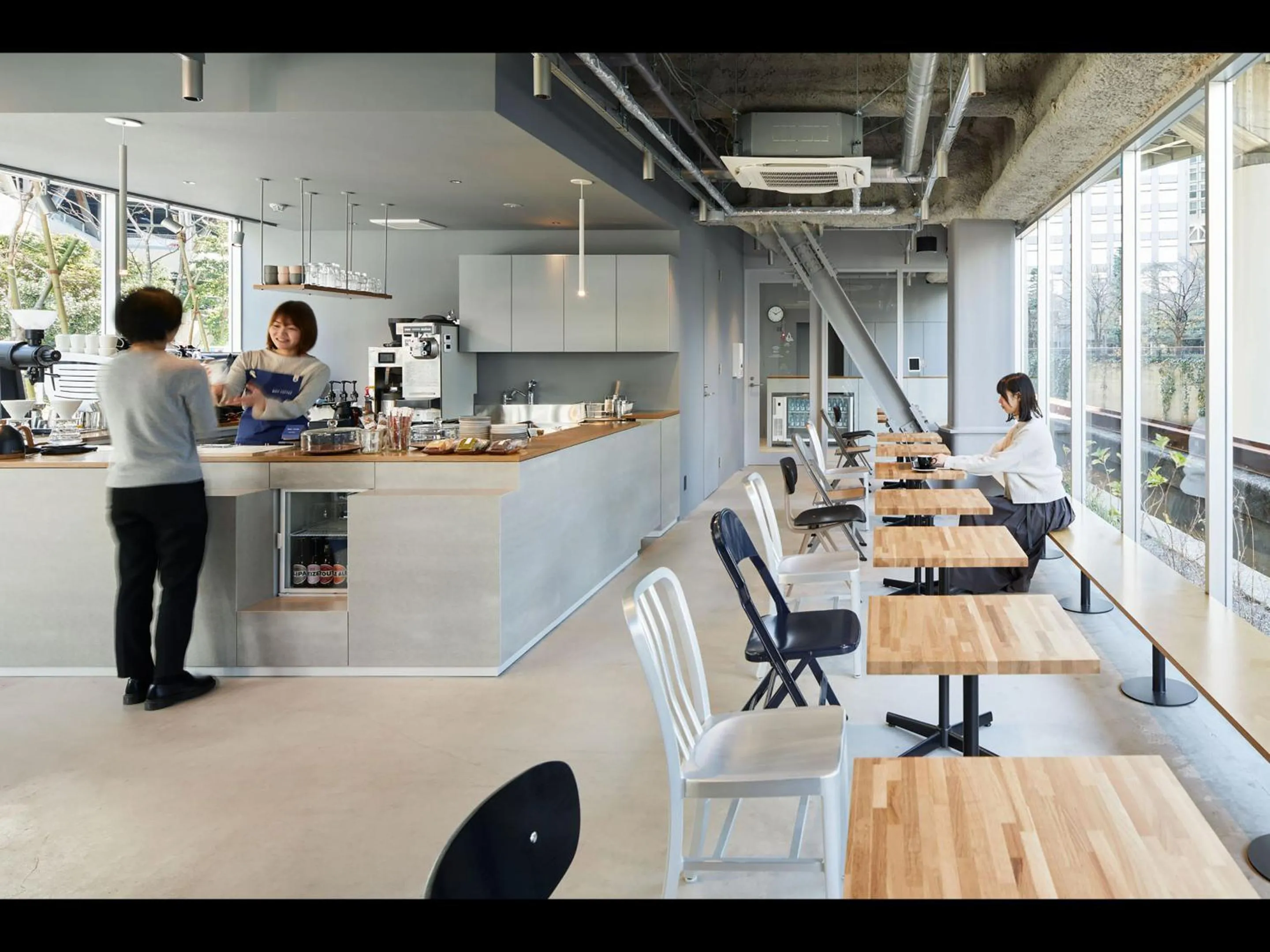 Restaurant/places to eat in 9h nine hours Suidobashi