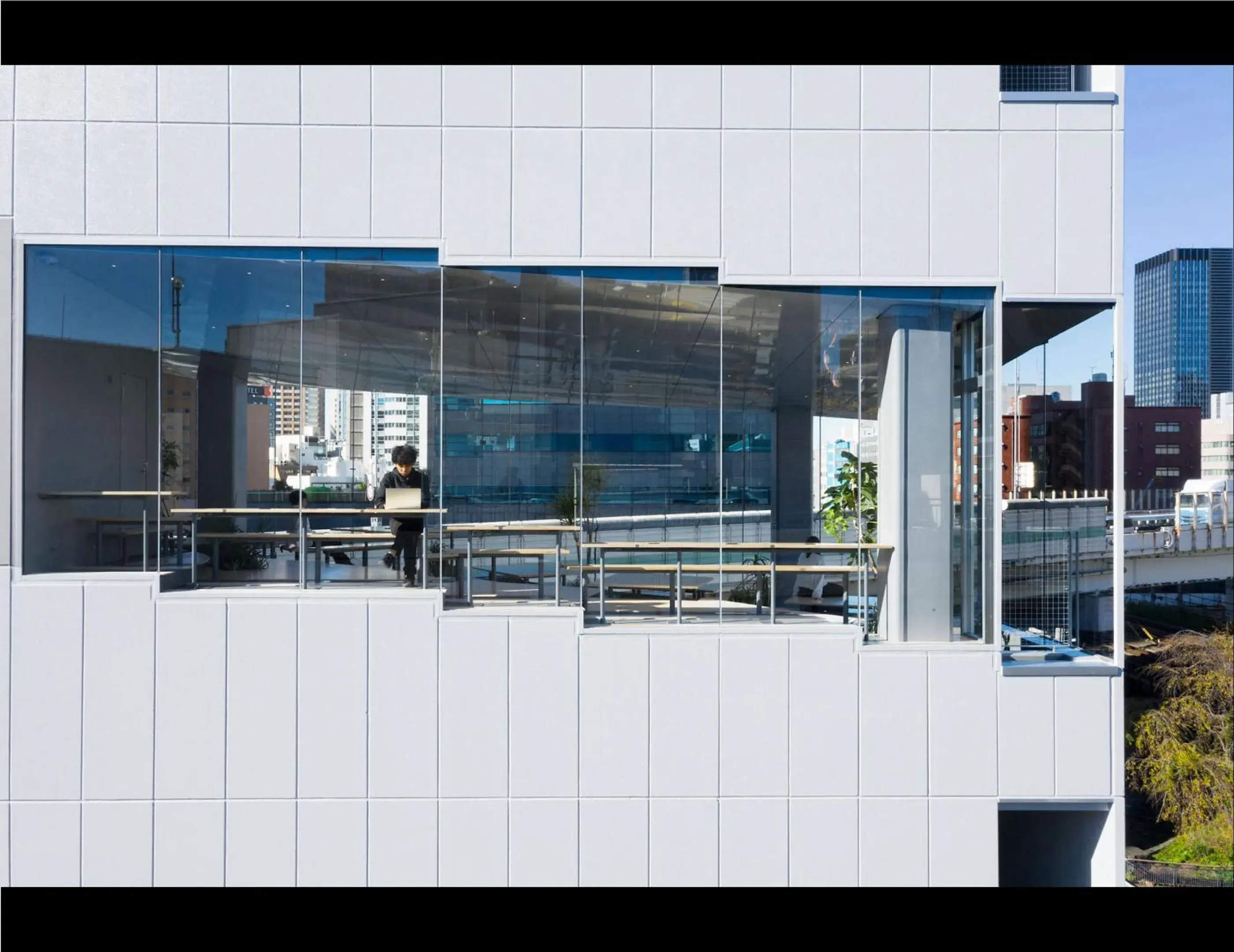 Facade/entrance in 9h nine hours Suidobashi Facade/entrance in 9h nine hours Suidobashi