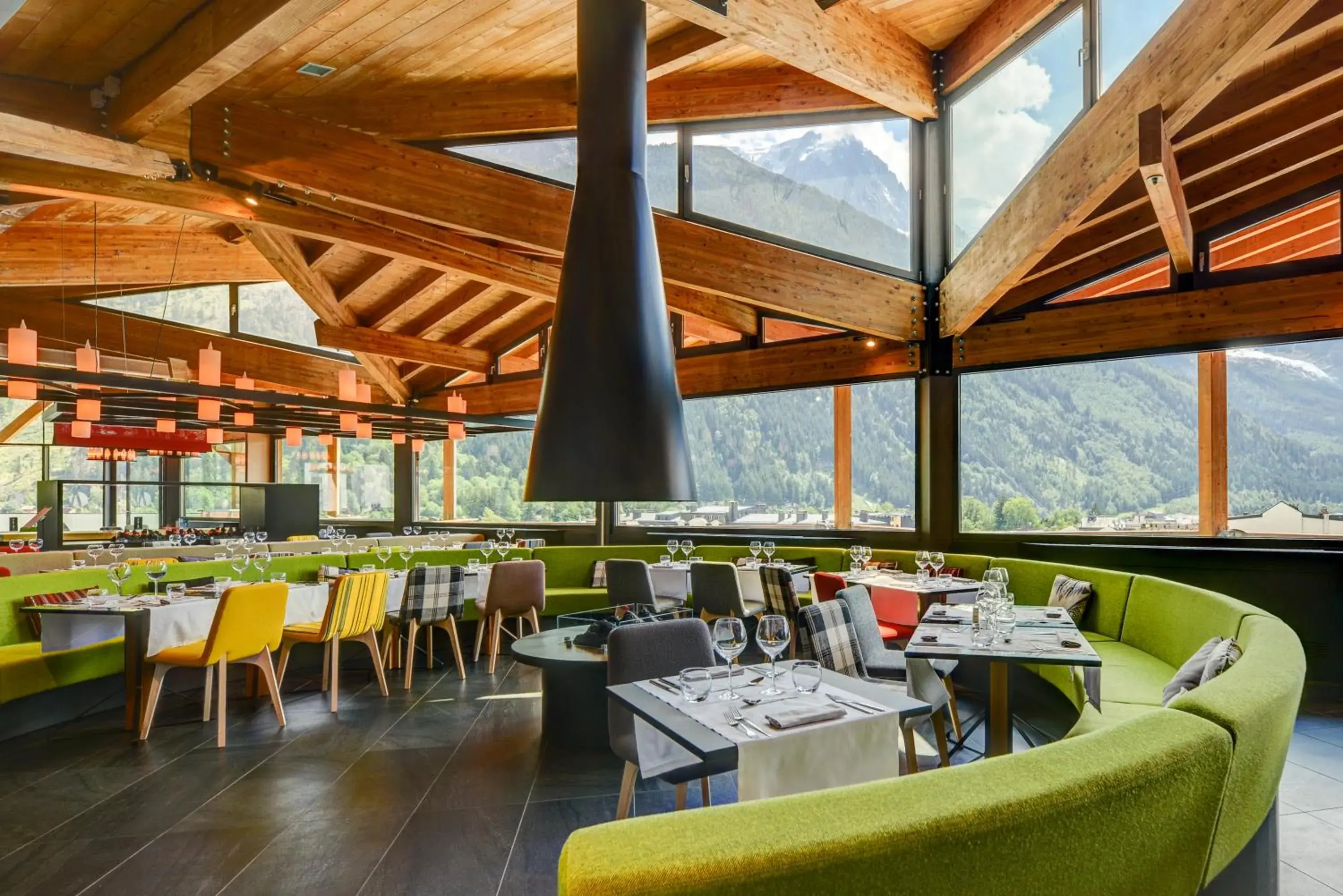 Restaurant/places to eat in Alpina Eclectic Hotel Restaurant/places to eat in Alpina Eclectic Hotel