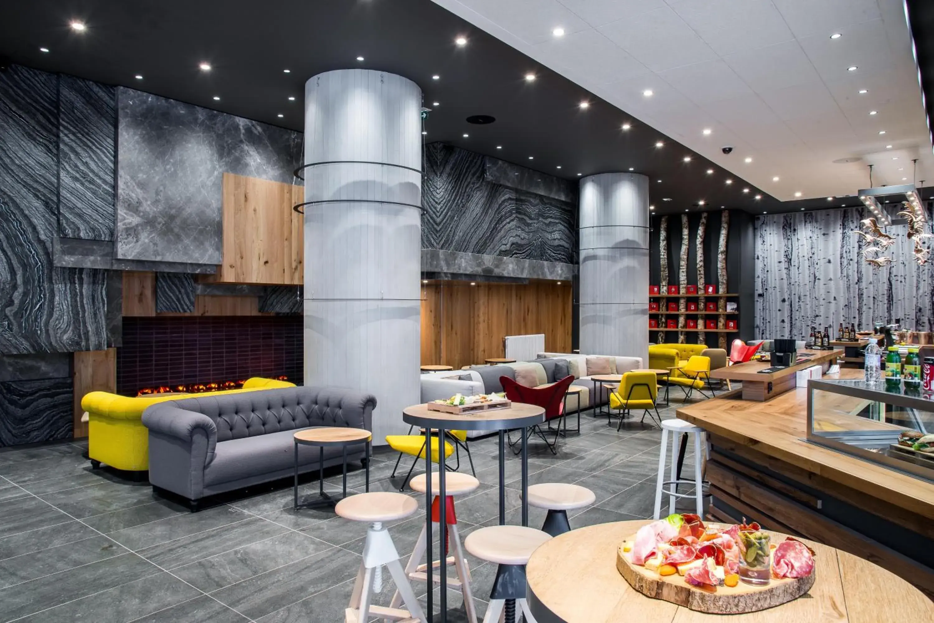 Living room in Alpina Eclectic Hotel Living room in Alpina Eclectic Hotel