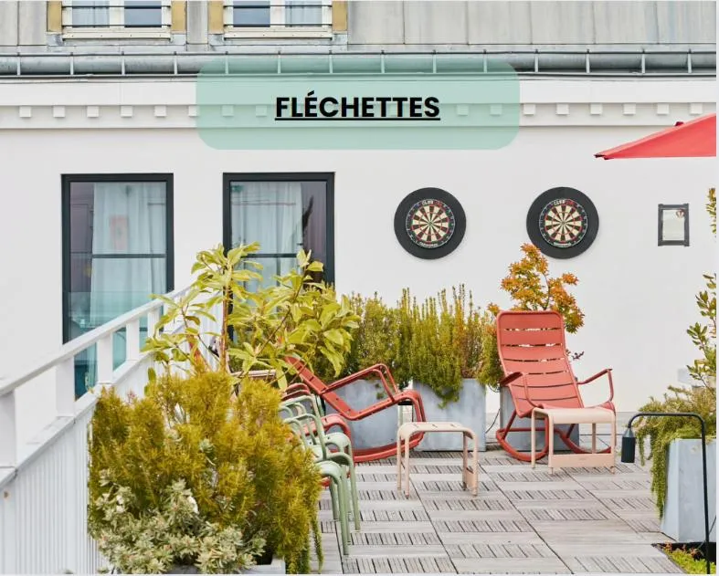 Darts in Le Grand Quartier