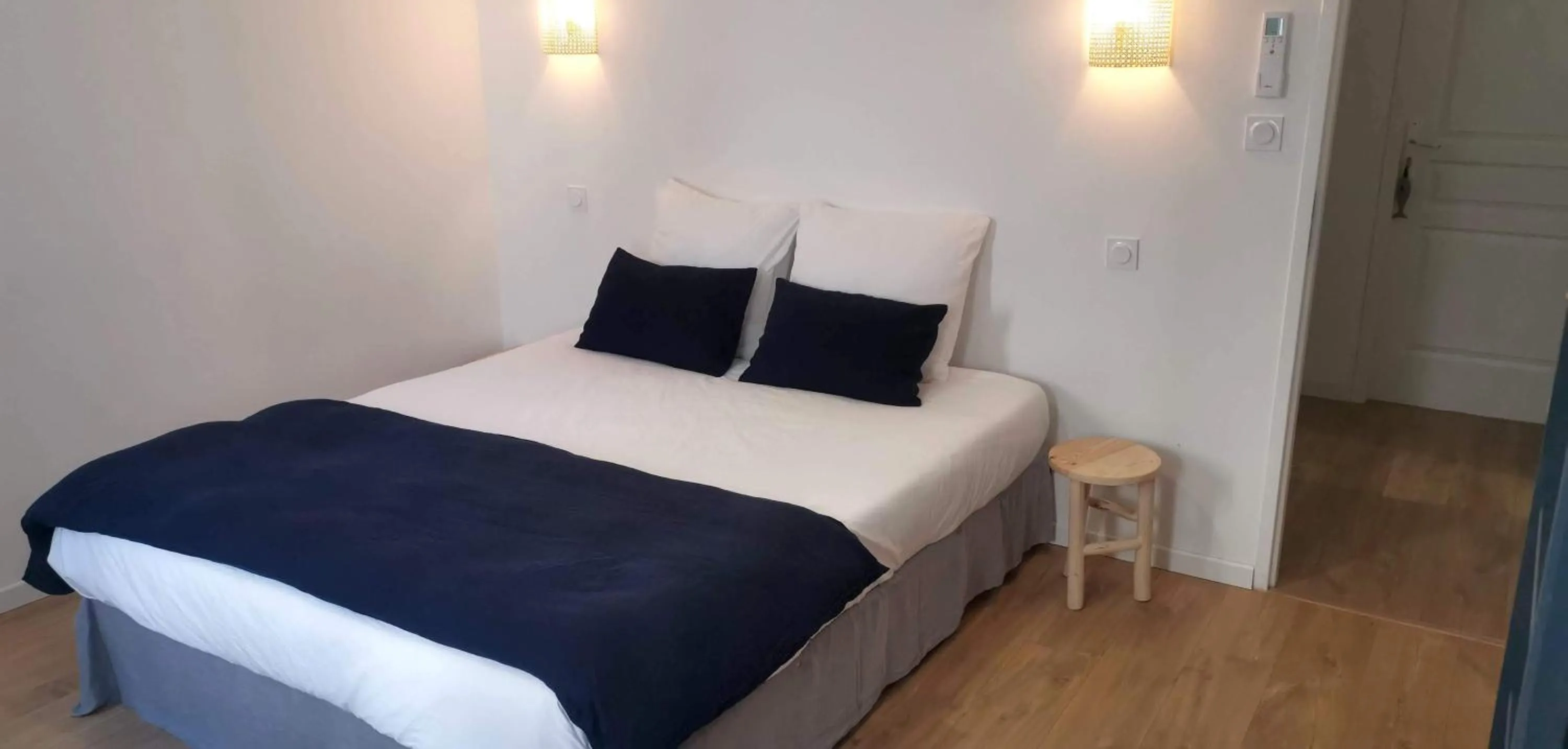 Bed in LA CENTENAIRE GRUISSAN - Maison d'Hôte