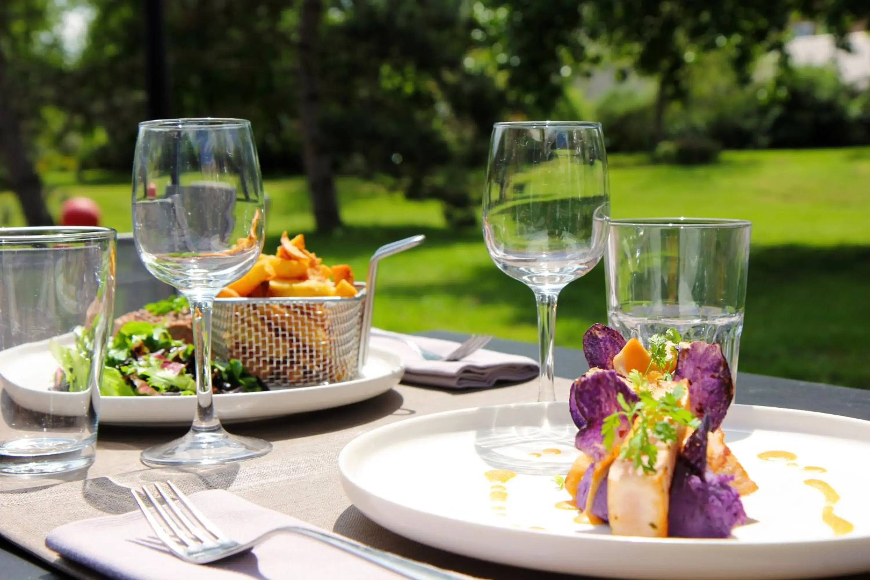 Food and drinks in Best Western The Hotel Versailles Food and drinks in Best Western The Hotel Versailles