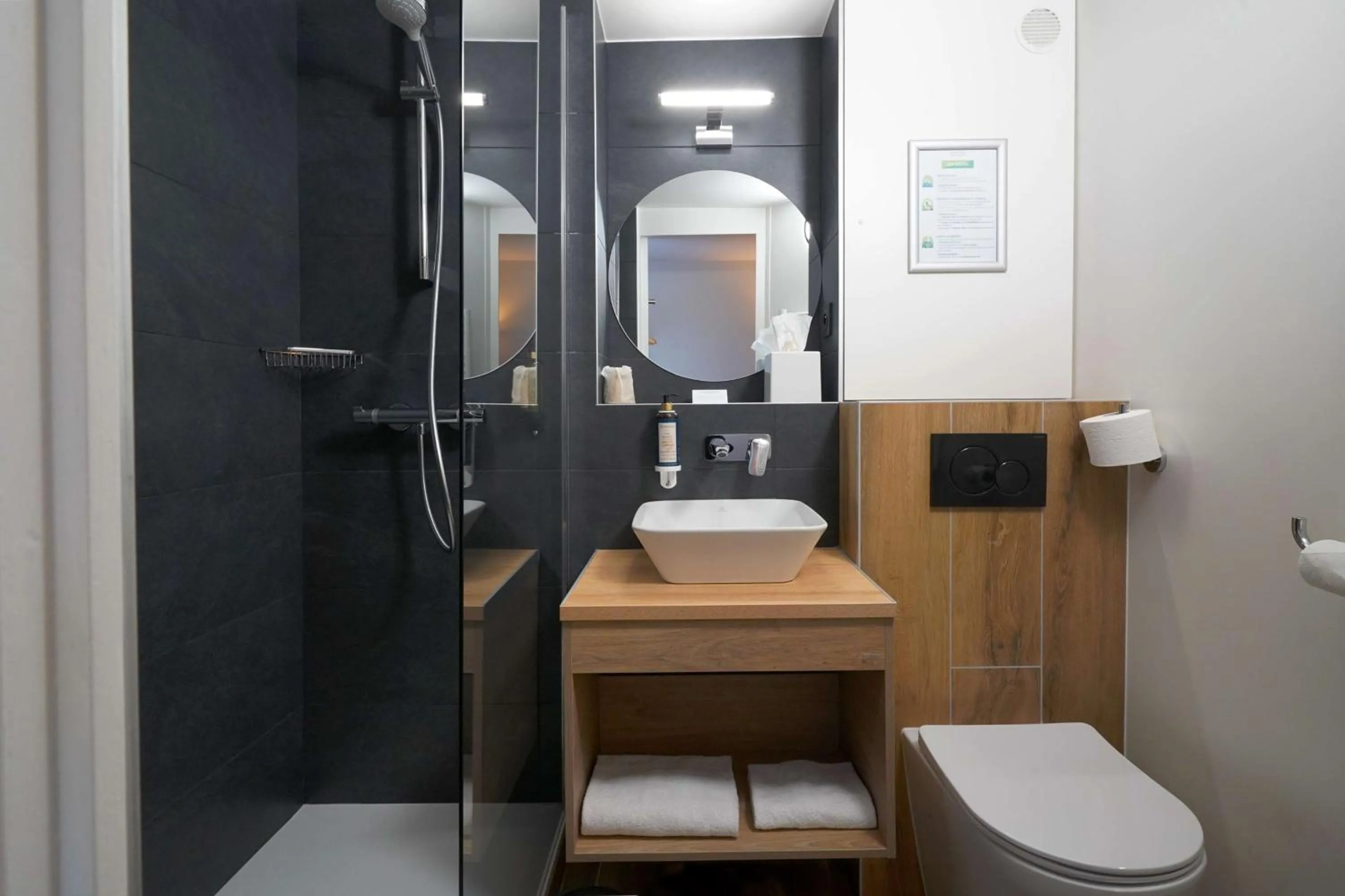 Bathroom in Best Western The Hotel Versailles