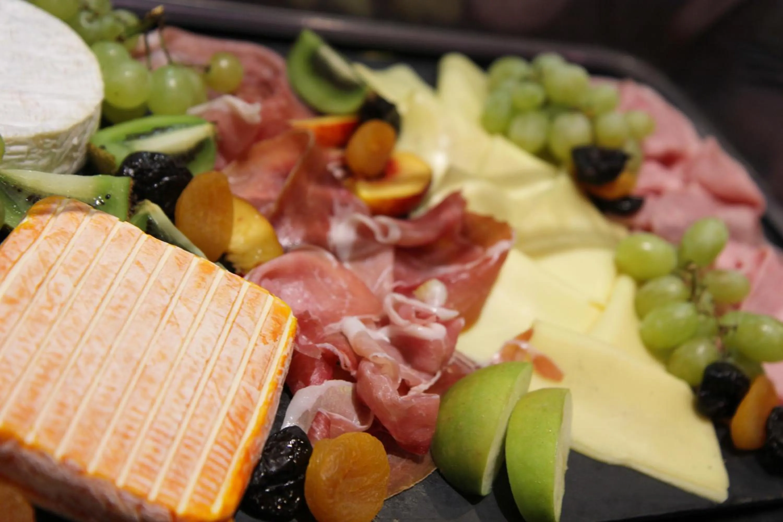 Food and drinks in Best Western The Hotel Versailles