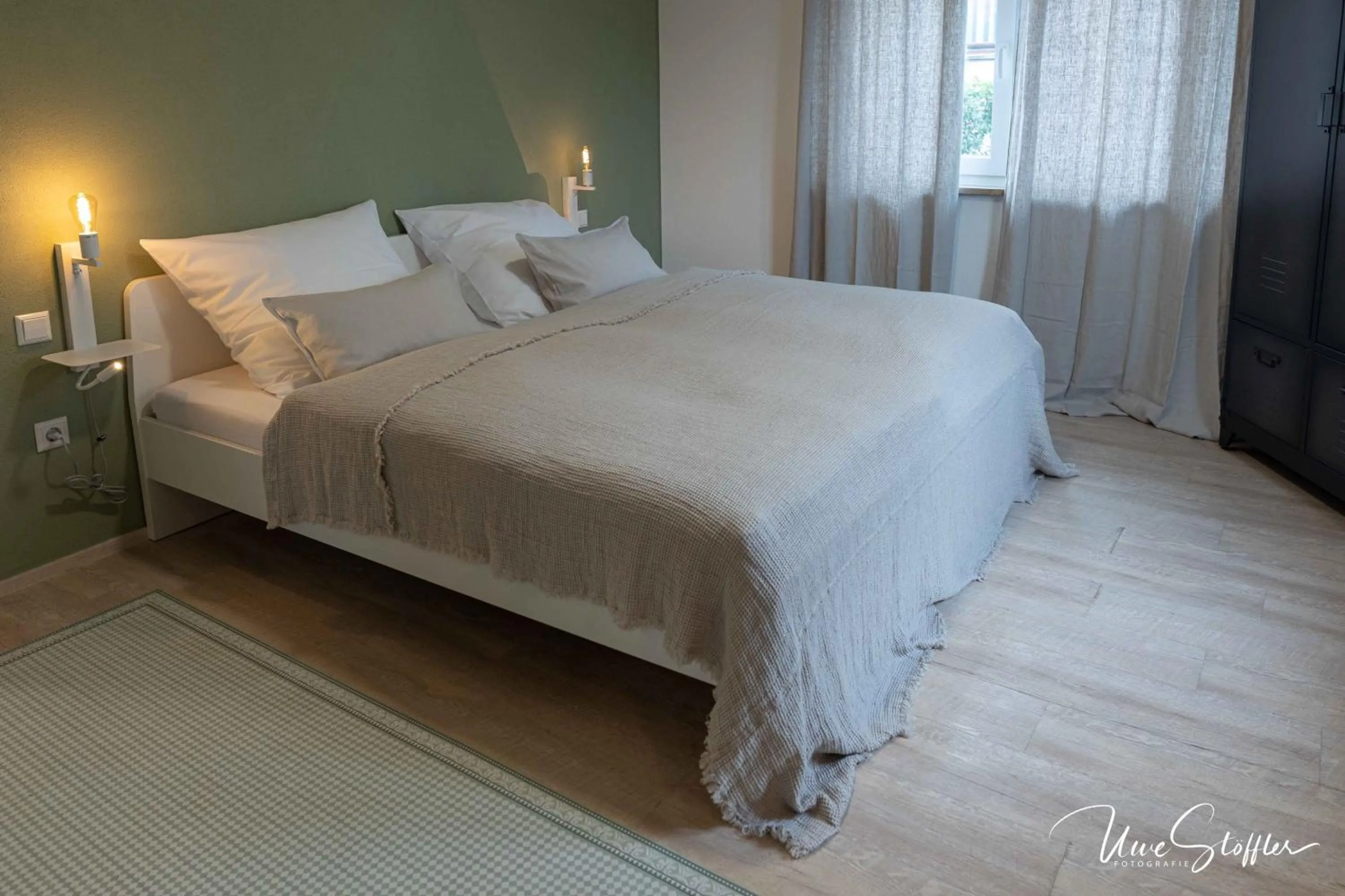Bed in Sali Homes - GaesteHaus Lamm Obersulm