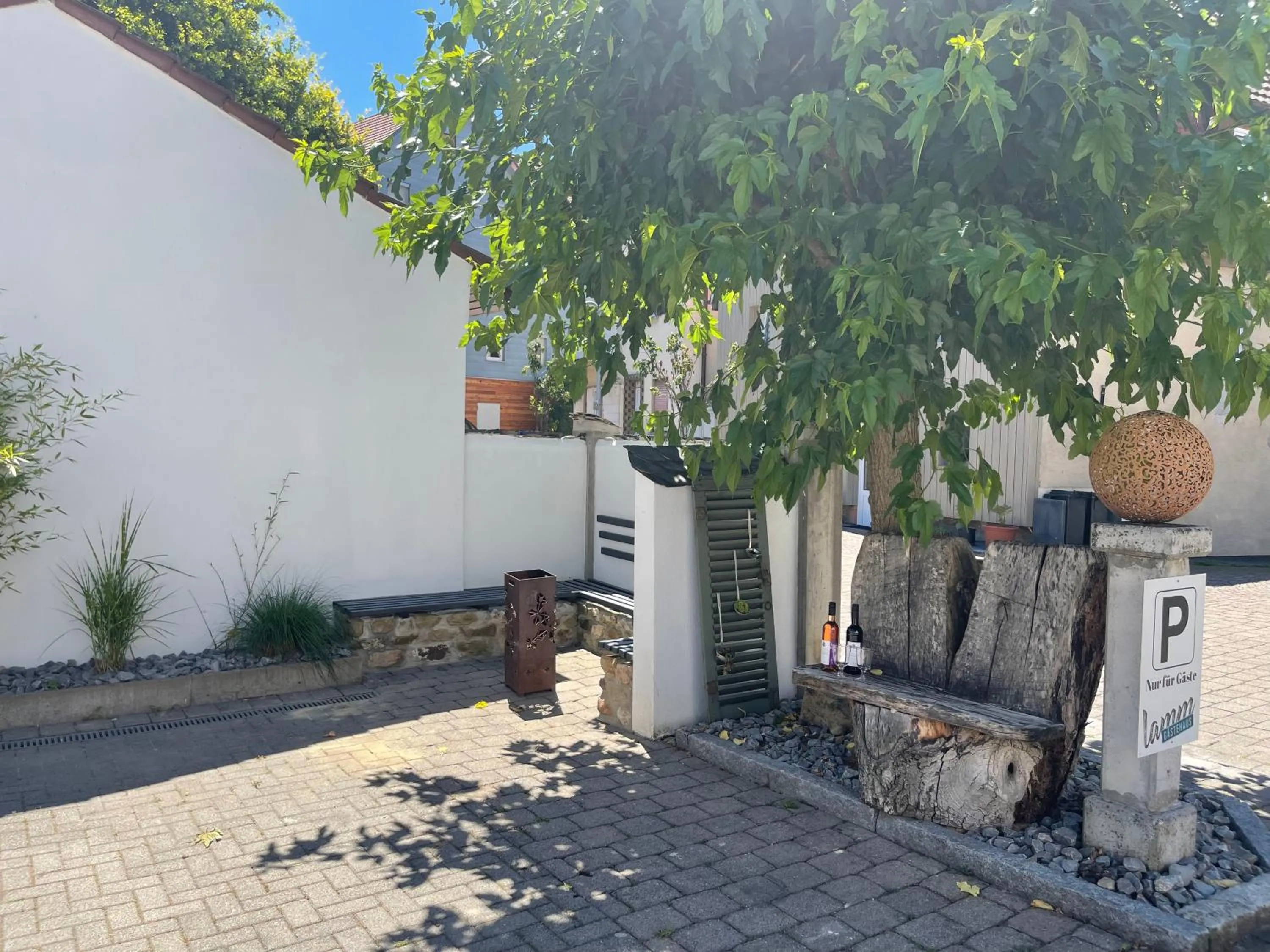 Patio in Sali Homes - GaesteHaus Lamm Obersulm