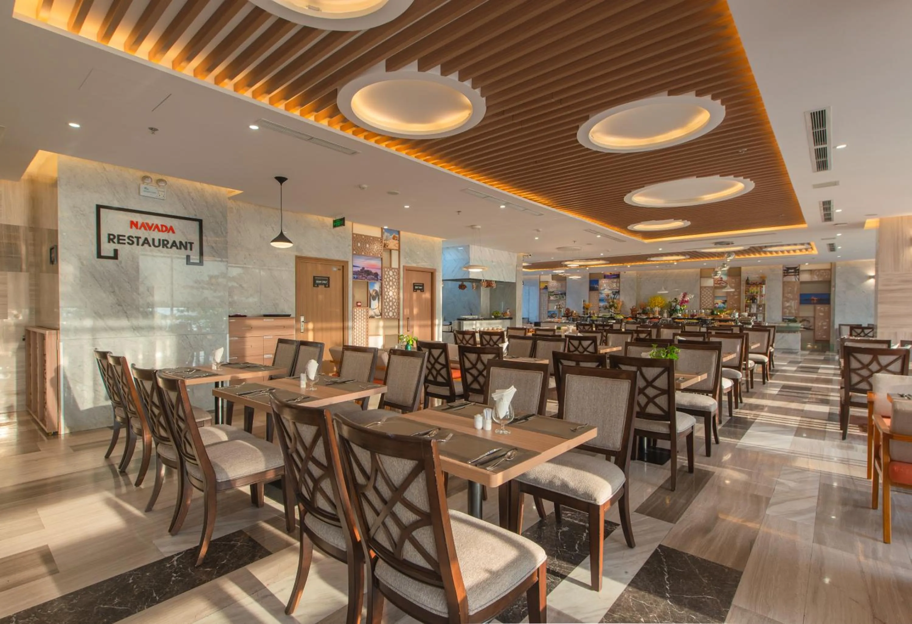 Restaurant/places to eat in Navada Beach Hotel