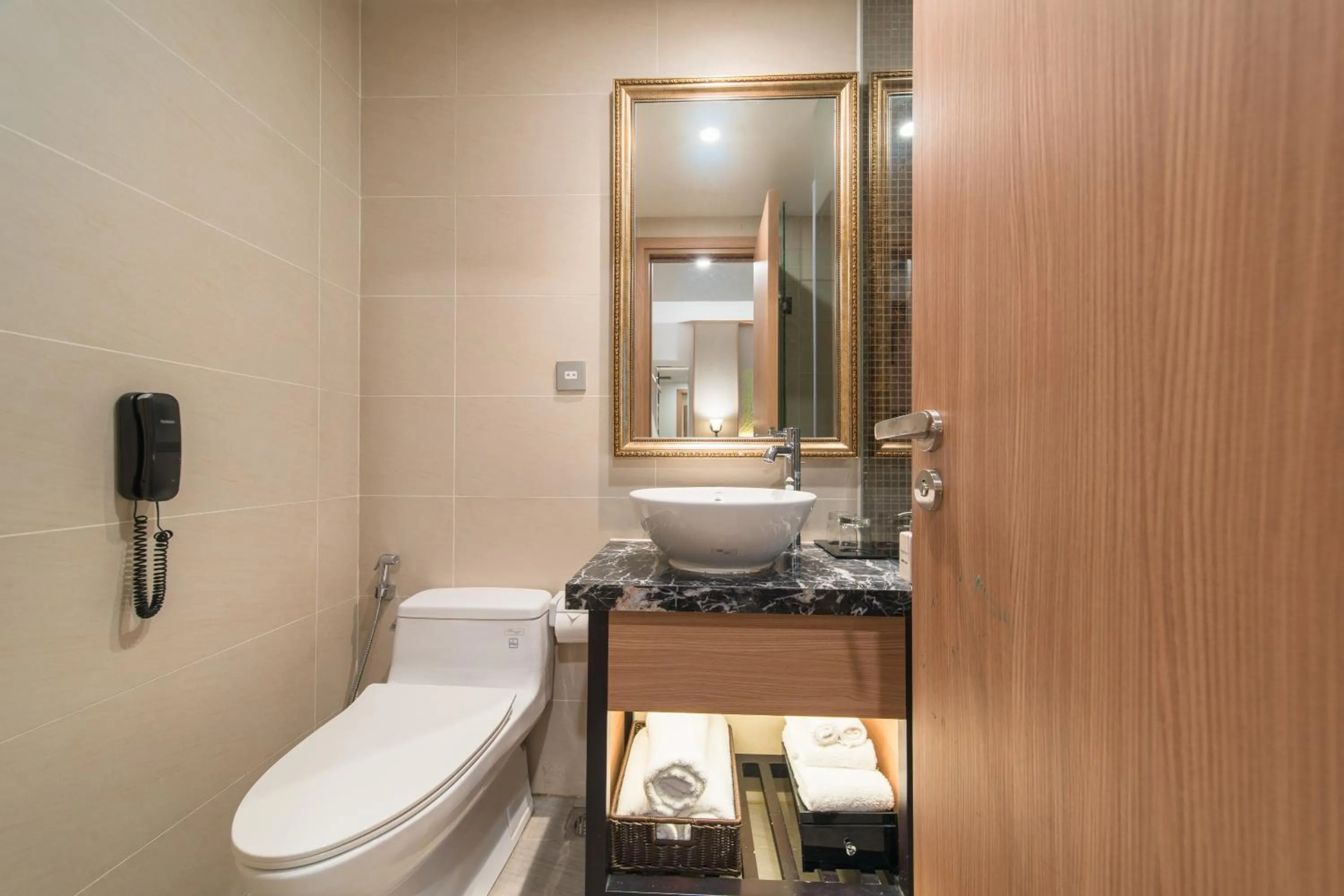 Shower in Navada Beach Hotel