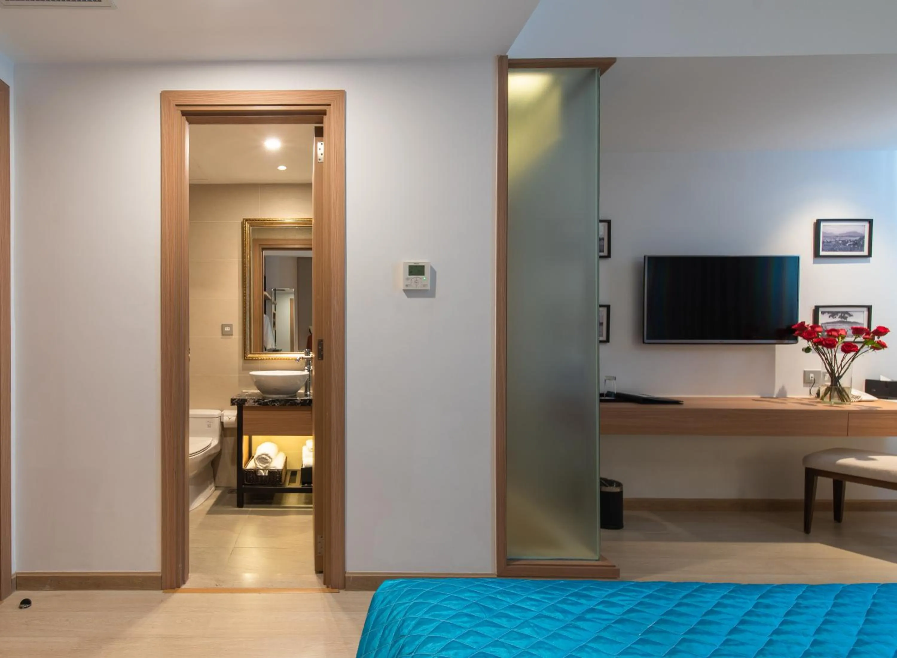 Shower, Bed in Navada Beach Hotel