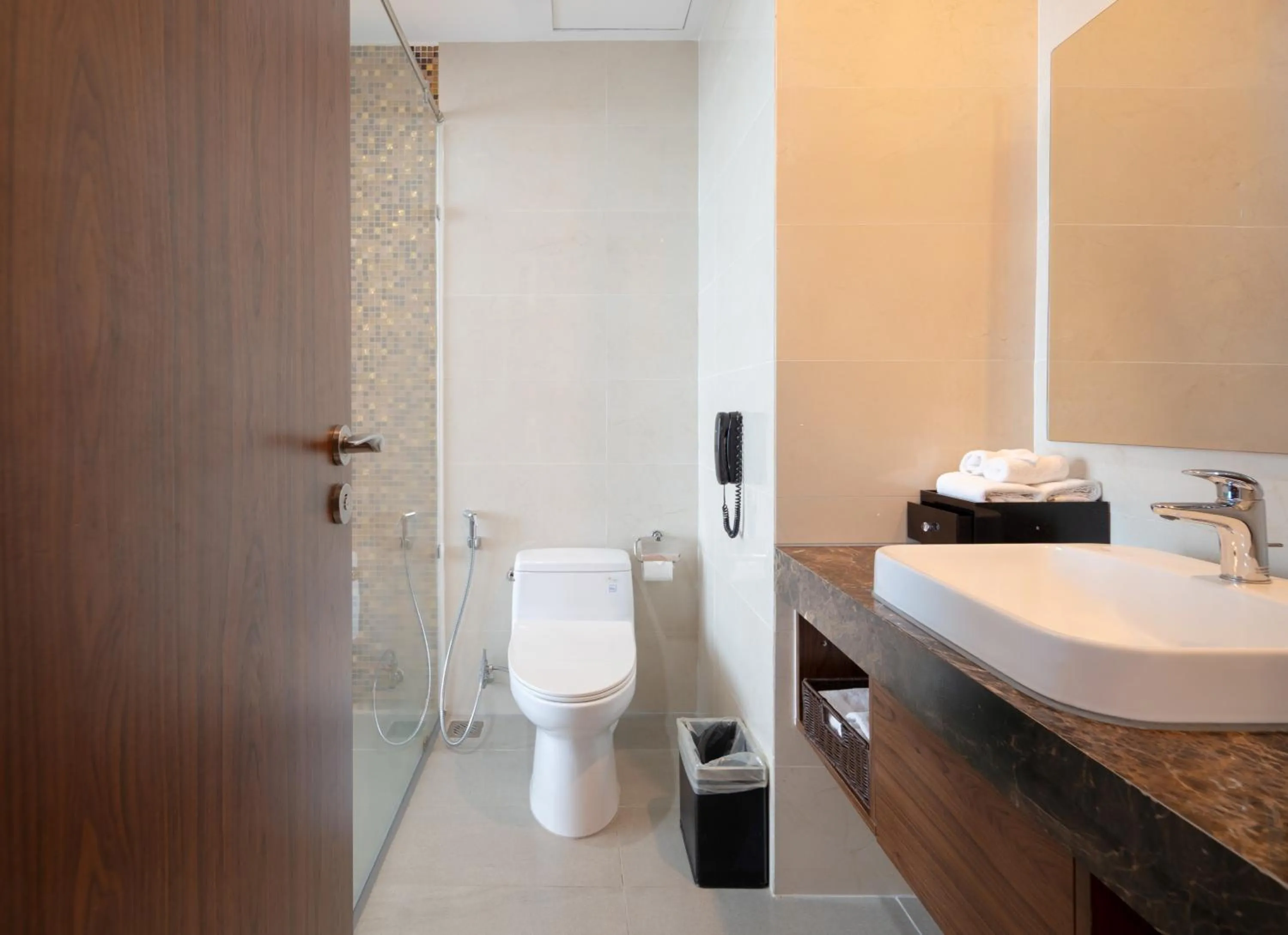 Shower in Navada Beach Hotel