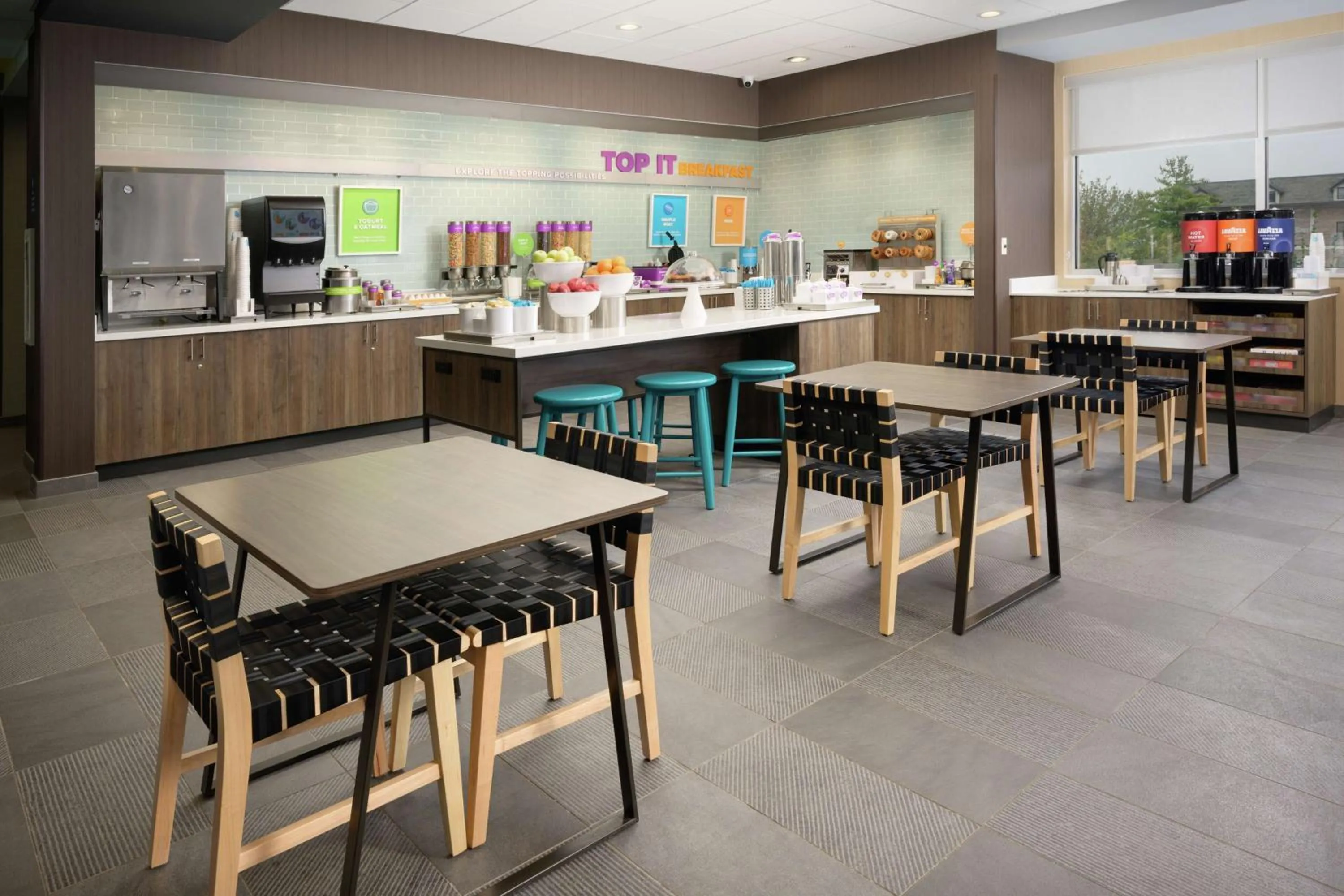 Breakfast in Tru By Hilton Chattanooga Hamilton Place, Tn