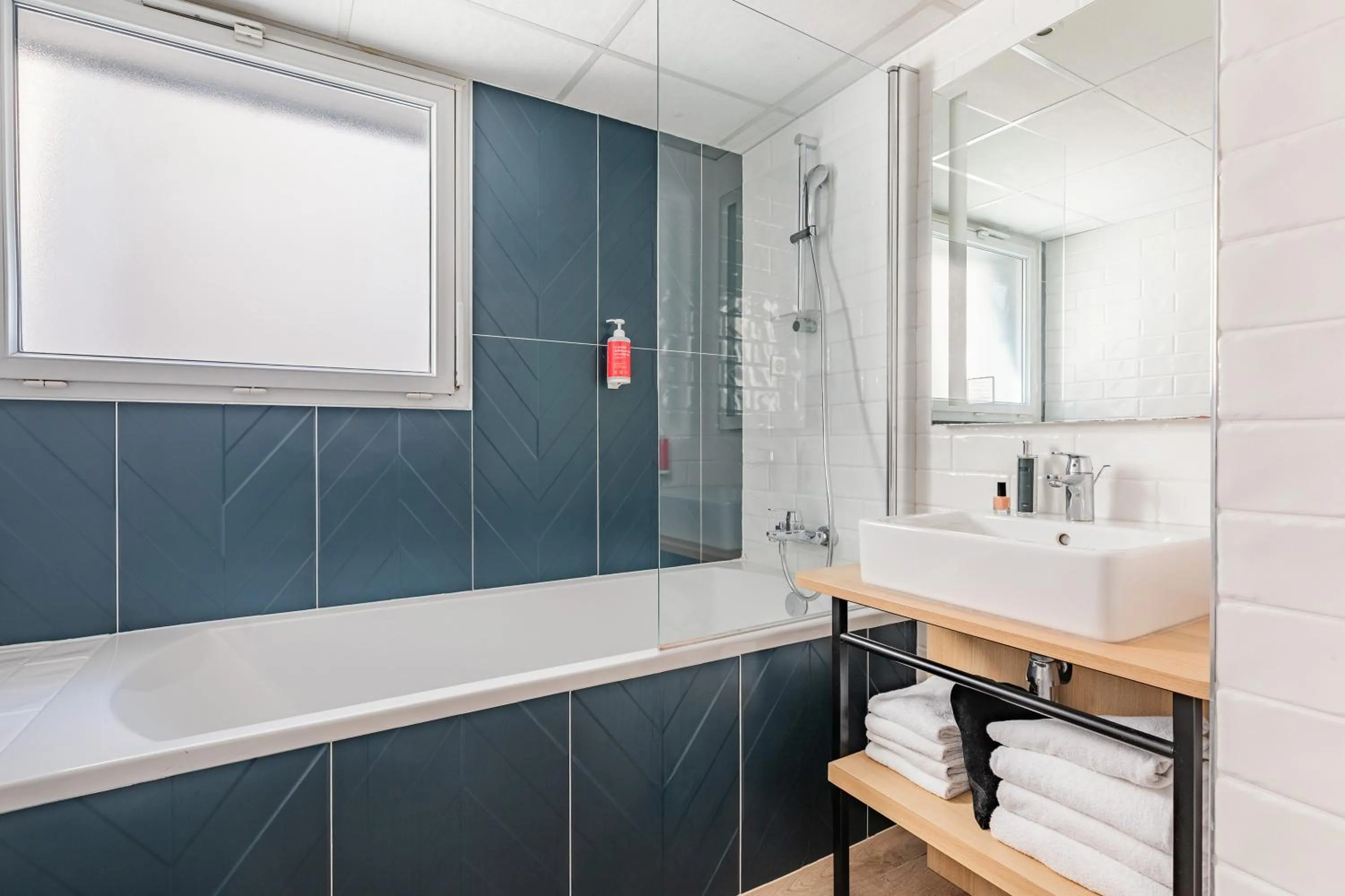 Bathroom in Appart'City Confort Montpellier Saint Roch