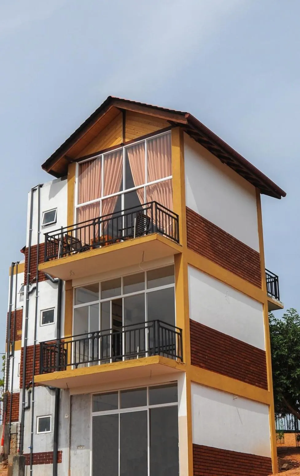 Property building in WoodyCrest