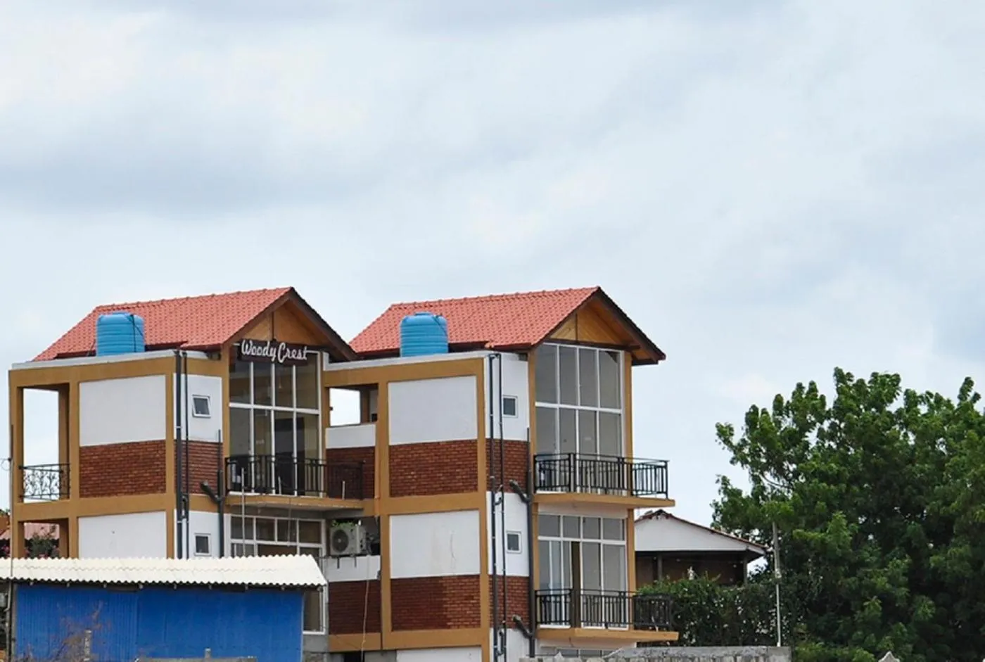 Property building in WoodyCrest