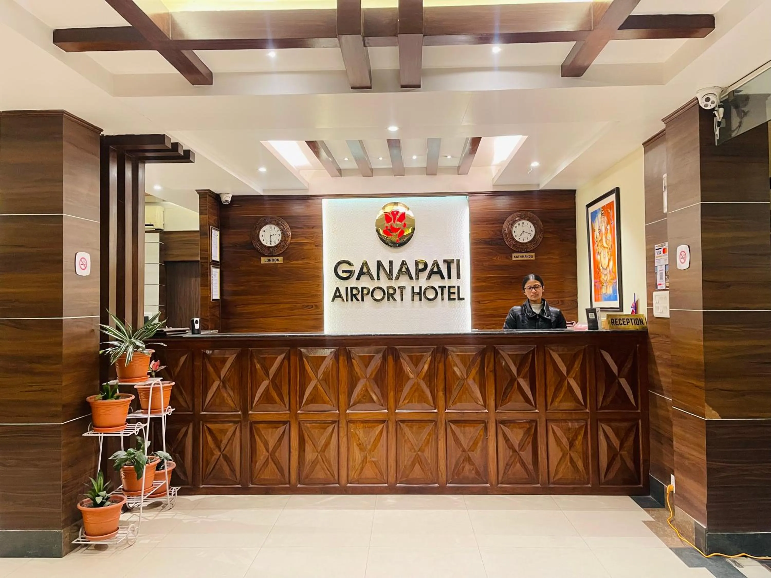 Ganapati Airport Hotel