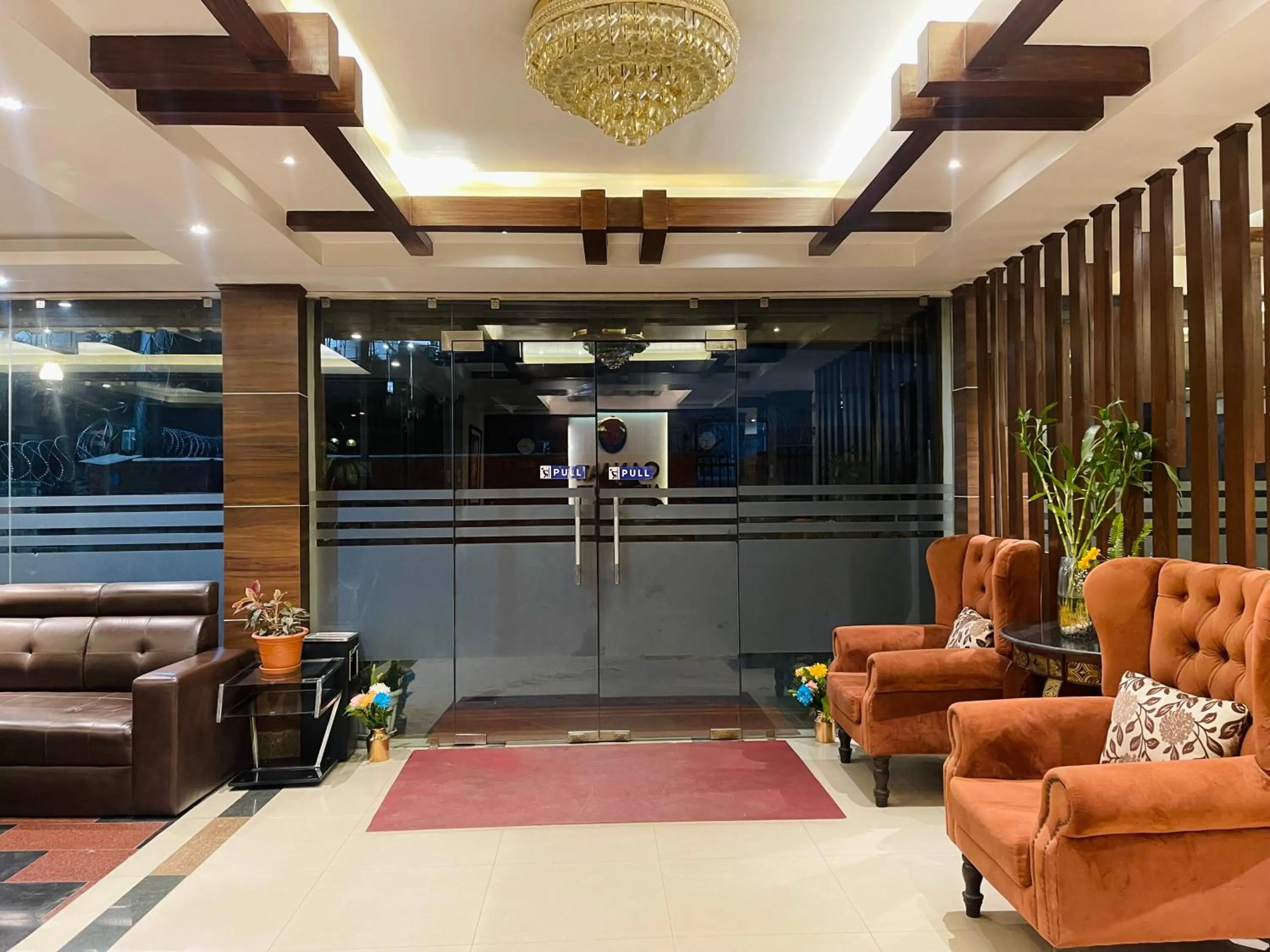 Ganapati Airport Hotel