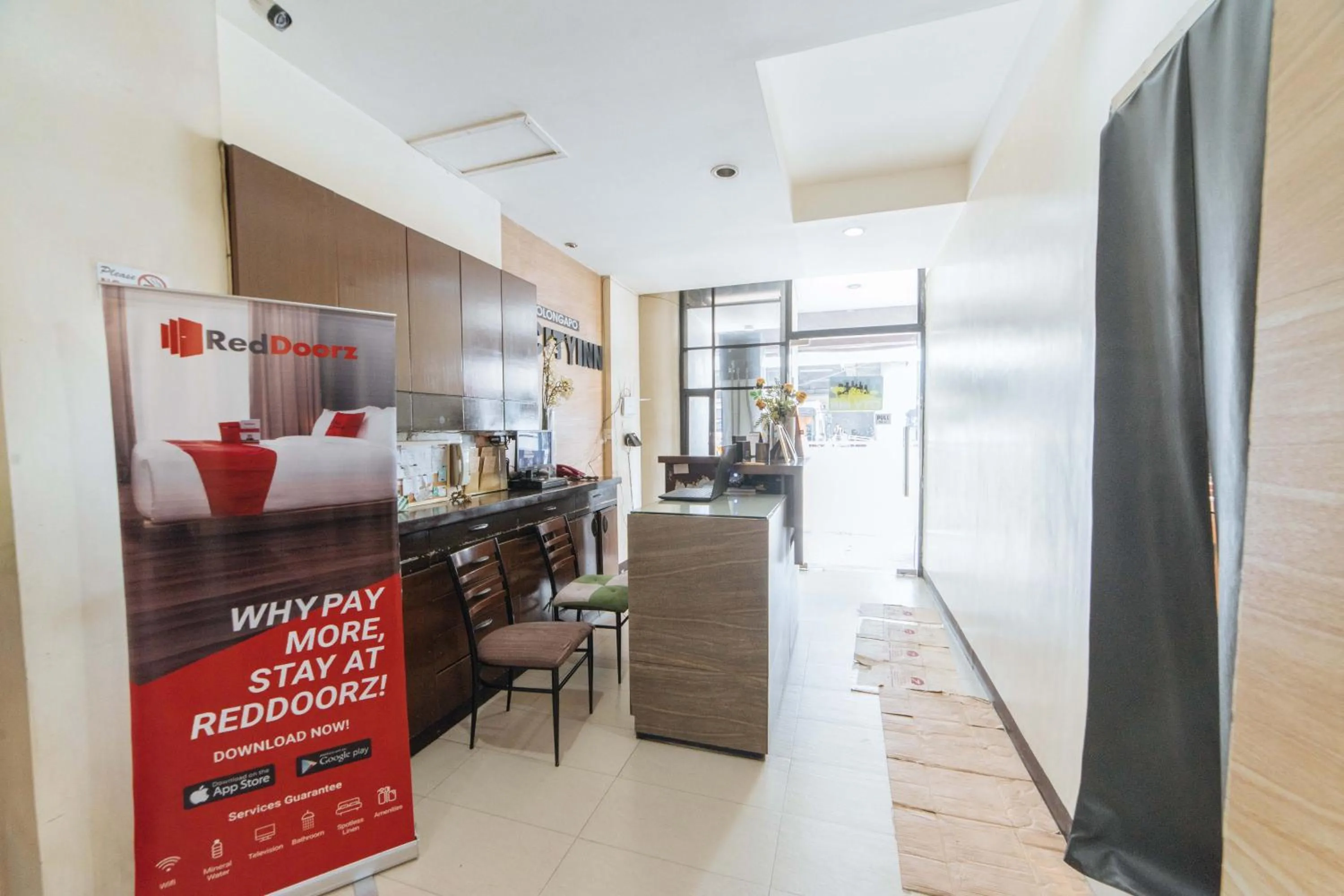 Lobby or reception in RedDoorz near Olongapo Bus Terminal