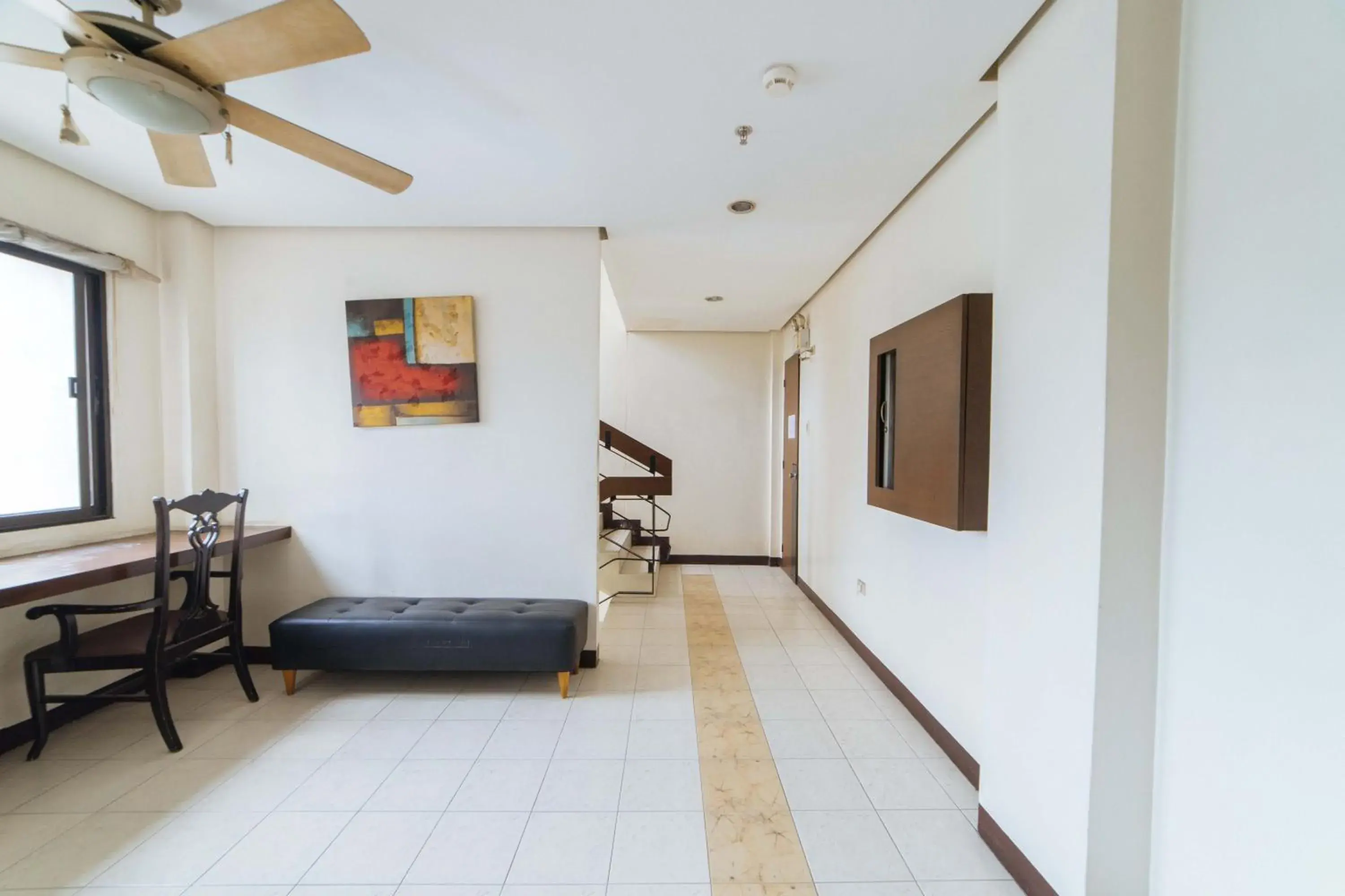 Lobby or reception in RedDoorz near Olongapo Bus Terminal Lobby or reception in RedDoorz near Olongapo Bus Terminal