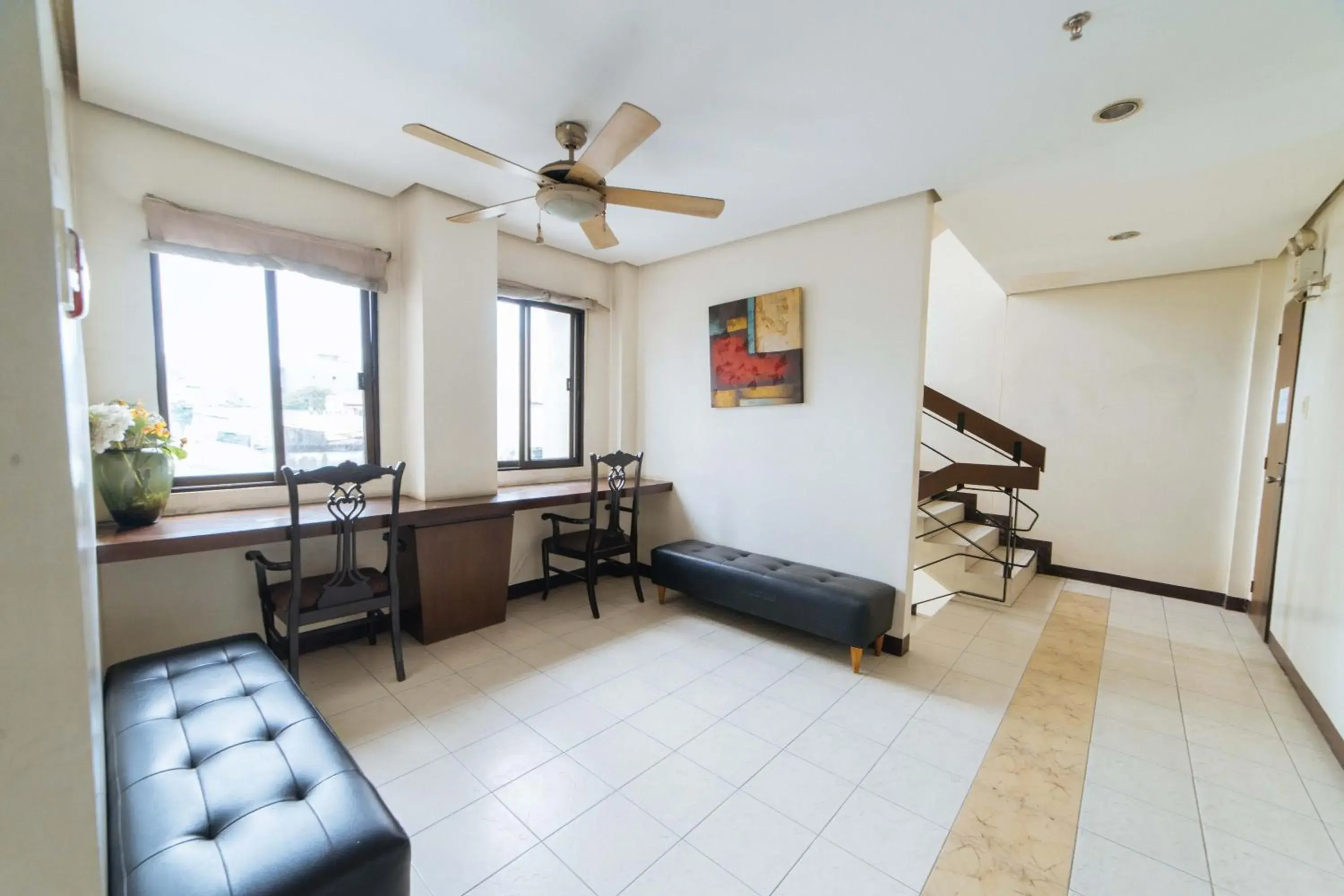 Lobby or reception in RedDoorz near Olongapo Bus Terminal Lobby or reception in RedDoorz near Olongapo Bus Terminal