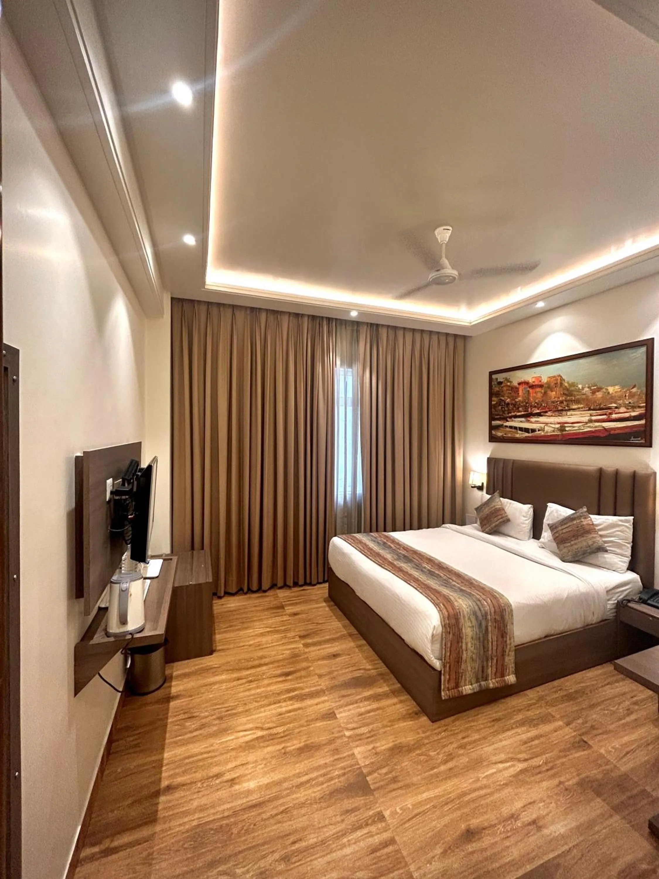 Property building, Bed in Sugar Stars Inn