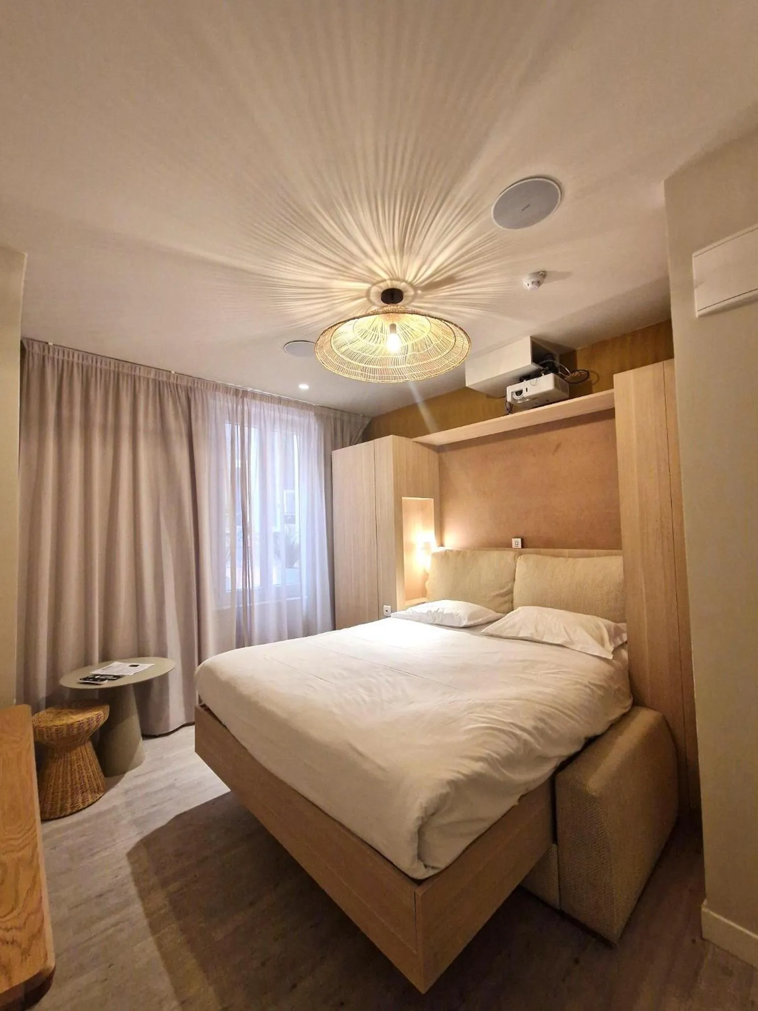 Bed in Hôtel Life Marseille VP - Vieux Port