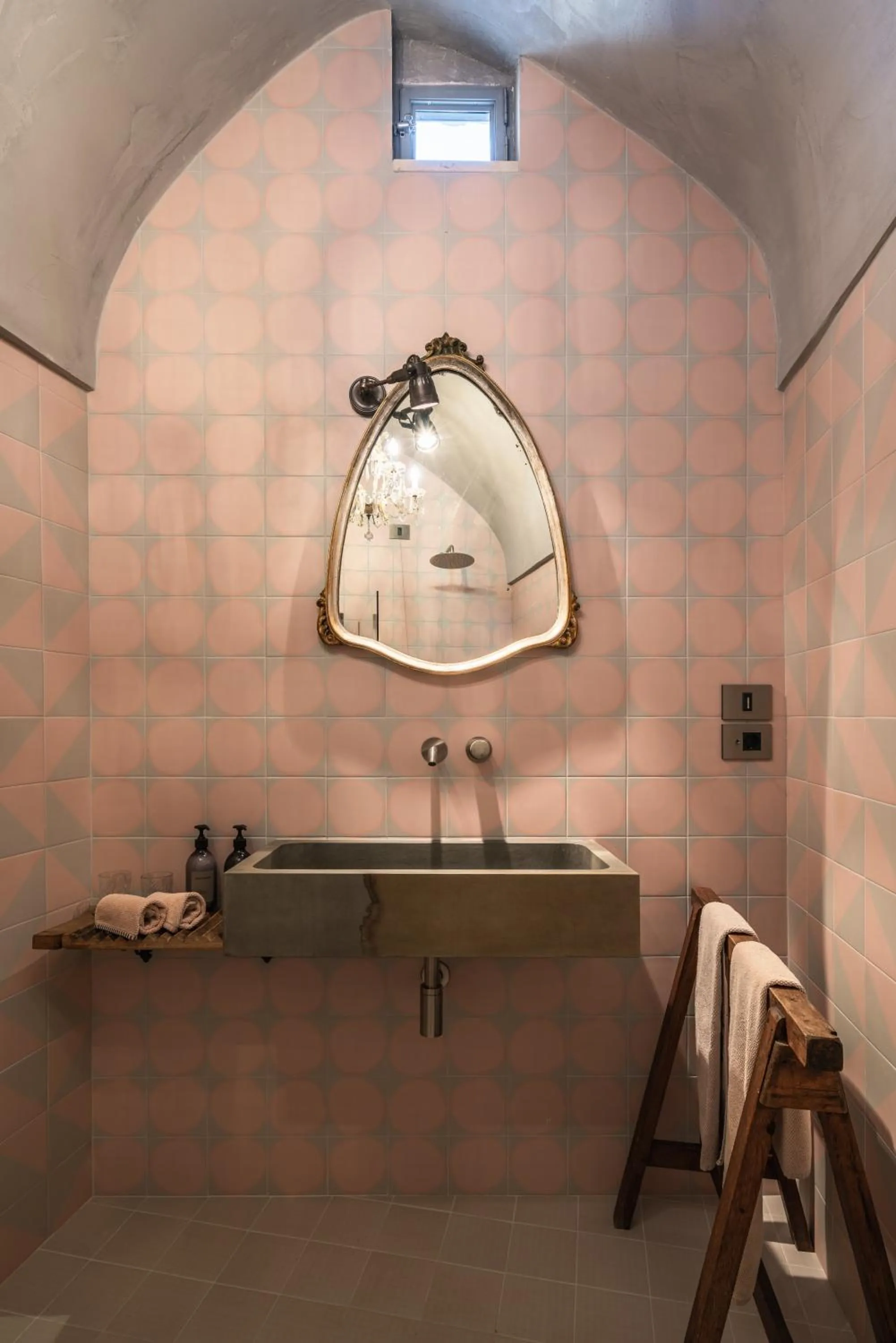 Paragon 700 Boutique Hotel & SPA