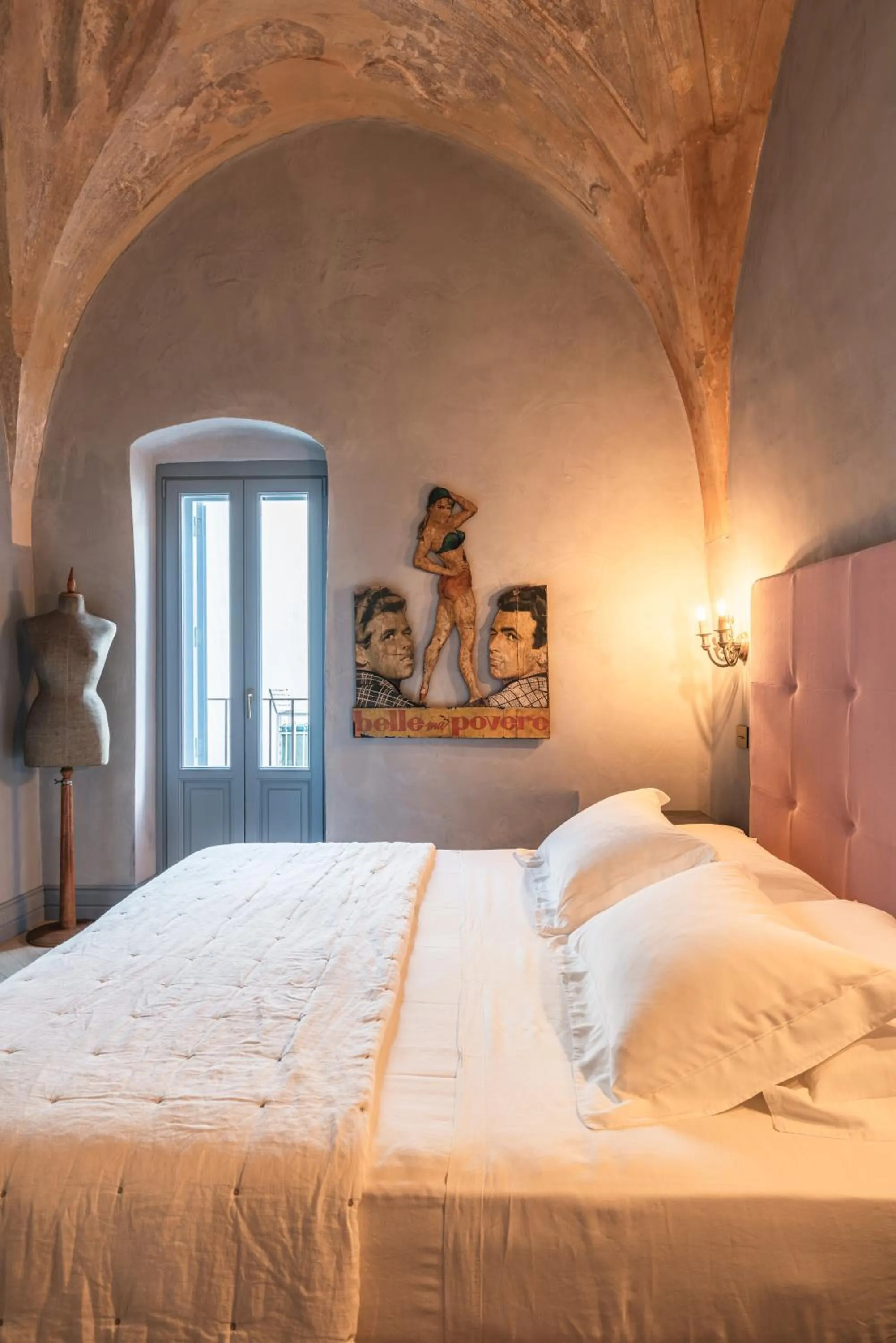 Bed in Paragon 700 Boutique Hotel & SPA