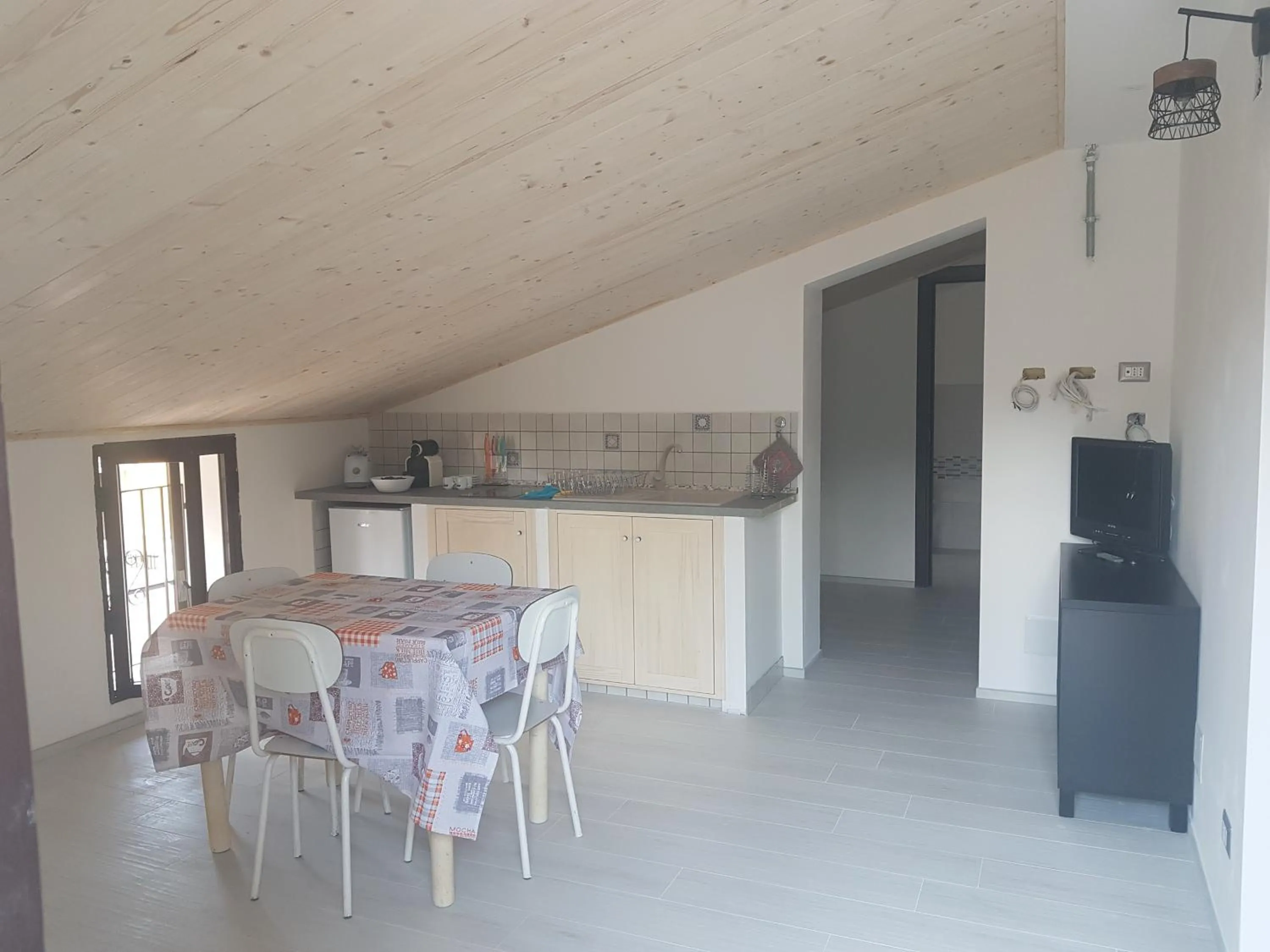 Kitchen or kitchenette in La Casetta di Vitty