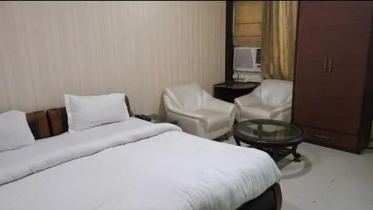 Photo of the whole room, Bed in Hotel Home Stay Dwarka