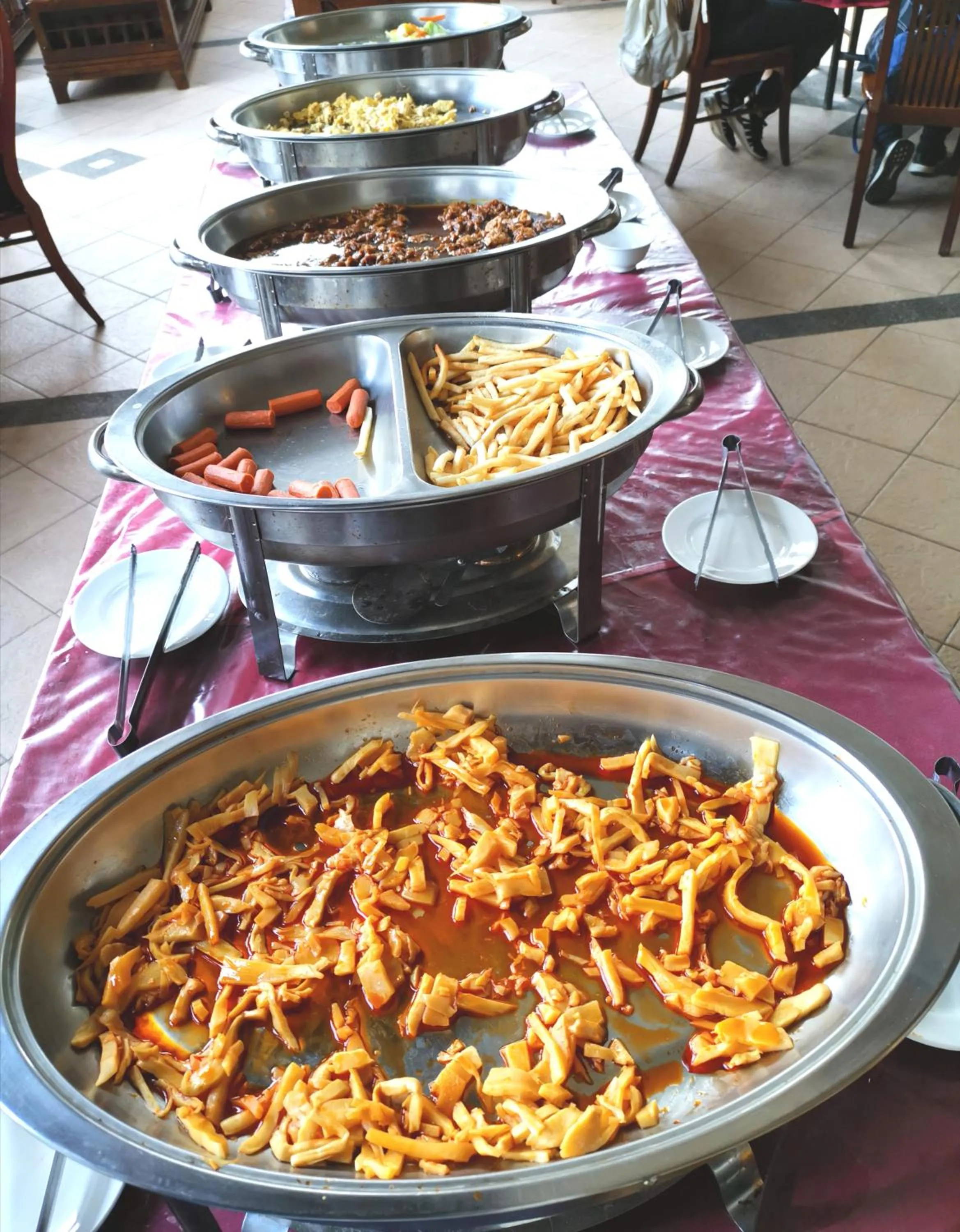Breakfast in Cloud Falls Resort