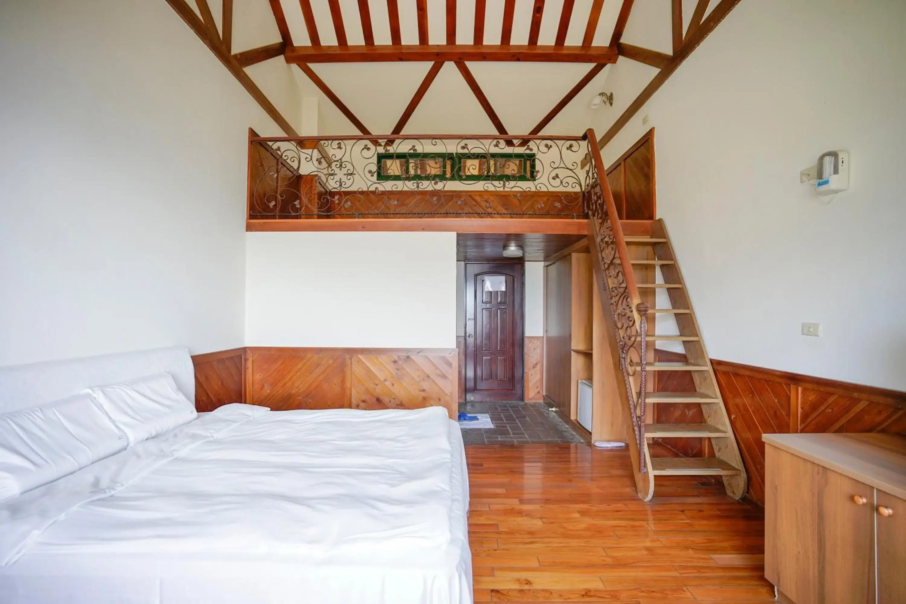 Bed in Cloud Falls Resort Bed in Cloud Falls Resort