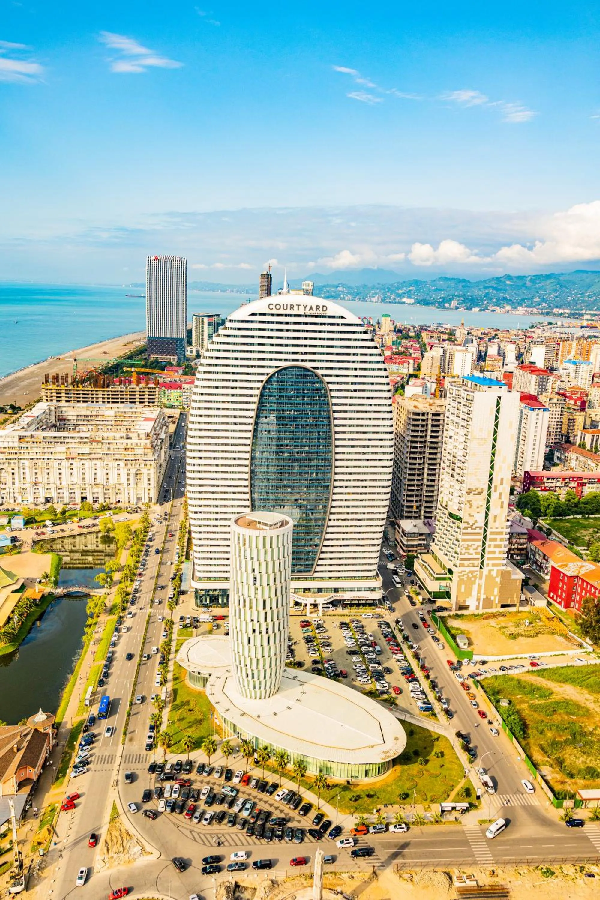 Property building, Bird's-eye View in Orbi City Inn