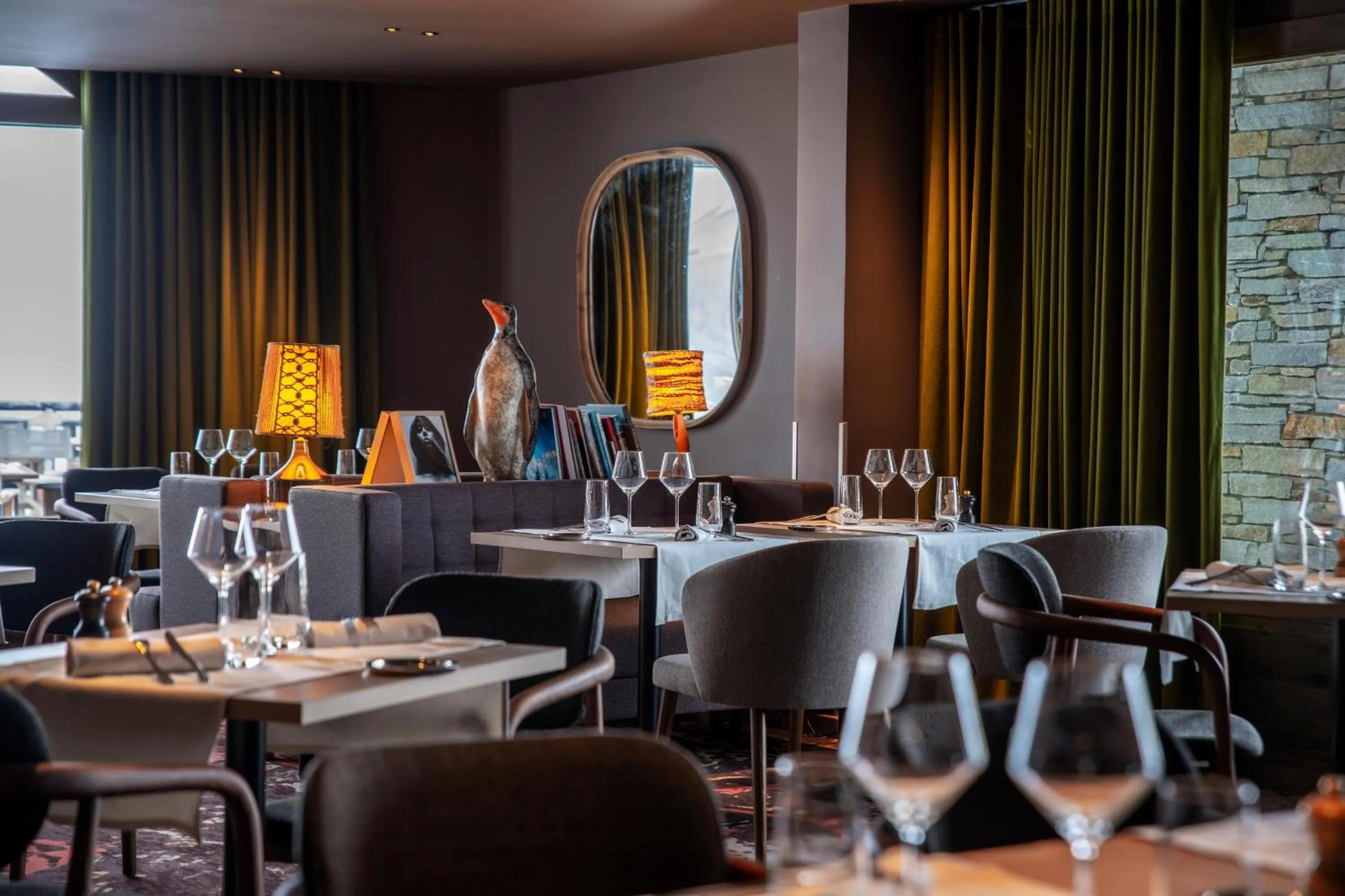 Restaurant/places to eat in Chalet Hotel Kaya