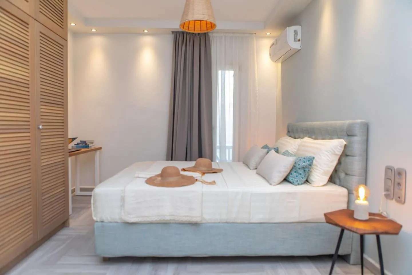 Harmony beach house - 100 steps from the sea