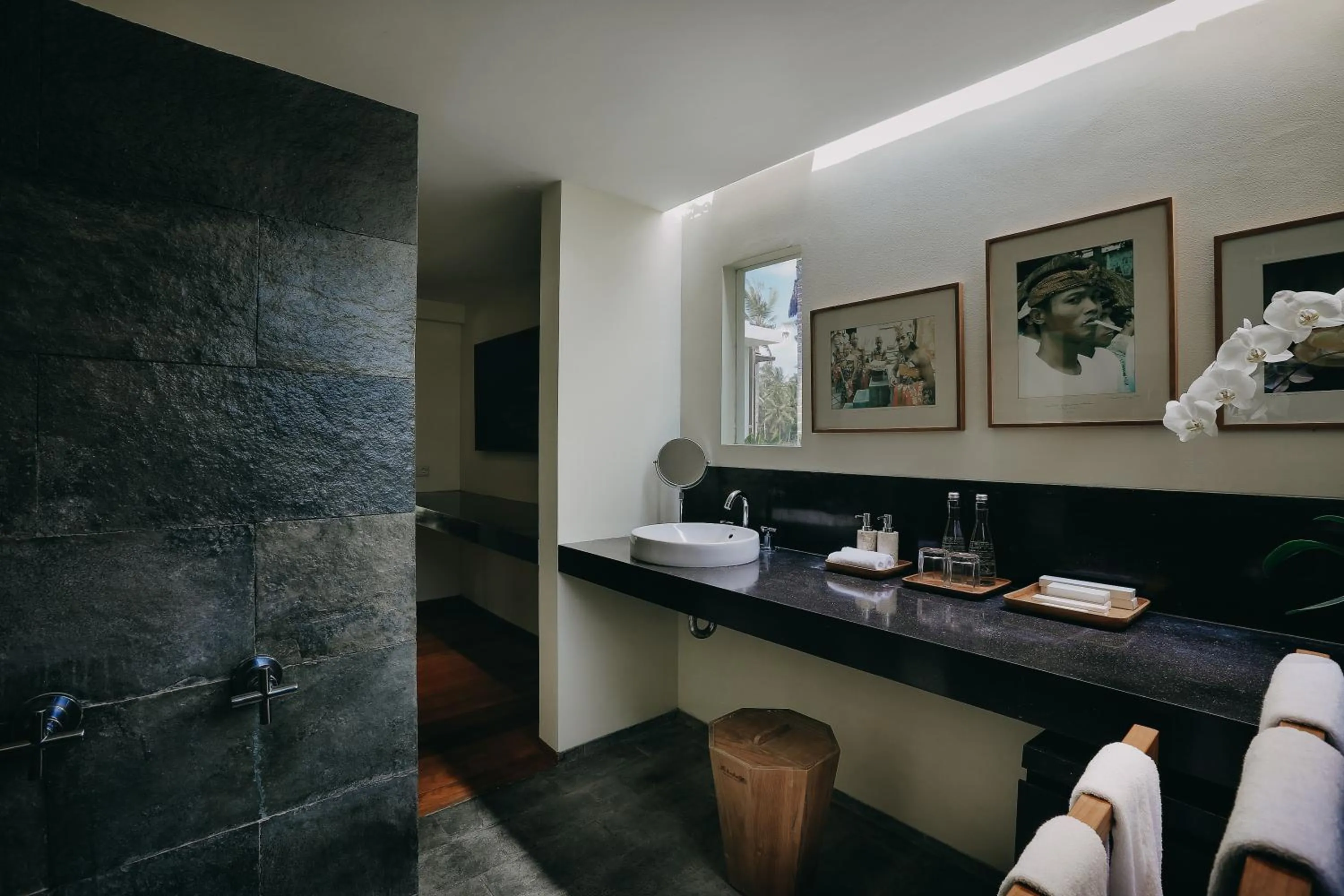 Shower in Uma Giri Villas Ubud by GenuineHost