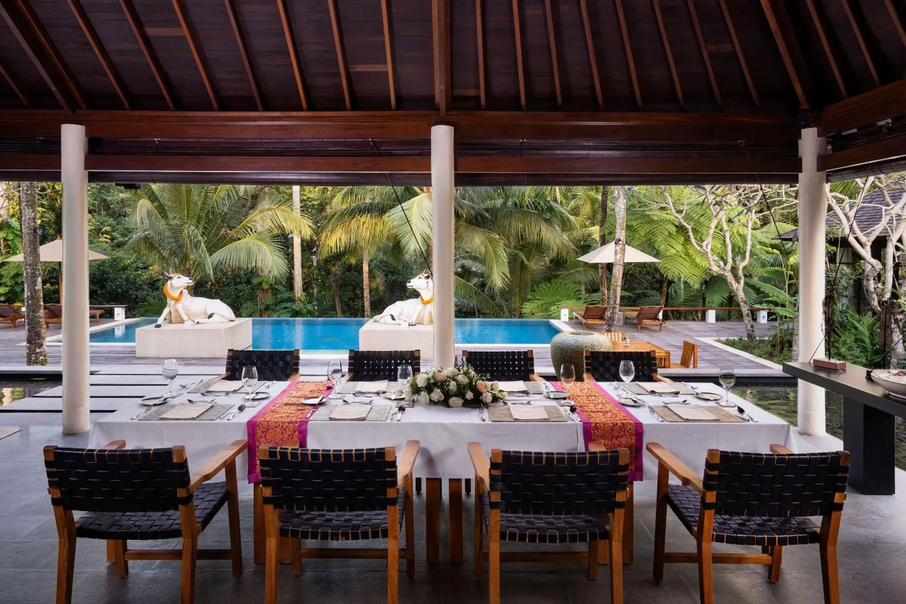 Restaurant/places to eat in Uma Giri Villas Ubud by GenuineHost Restaurant/places to eat in Uma Giri Villas Ubud by GenuineHost