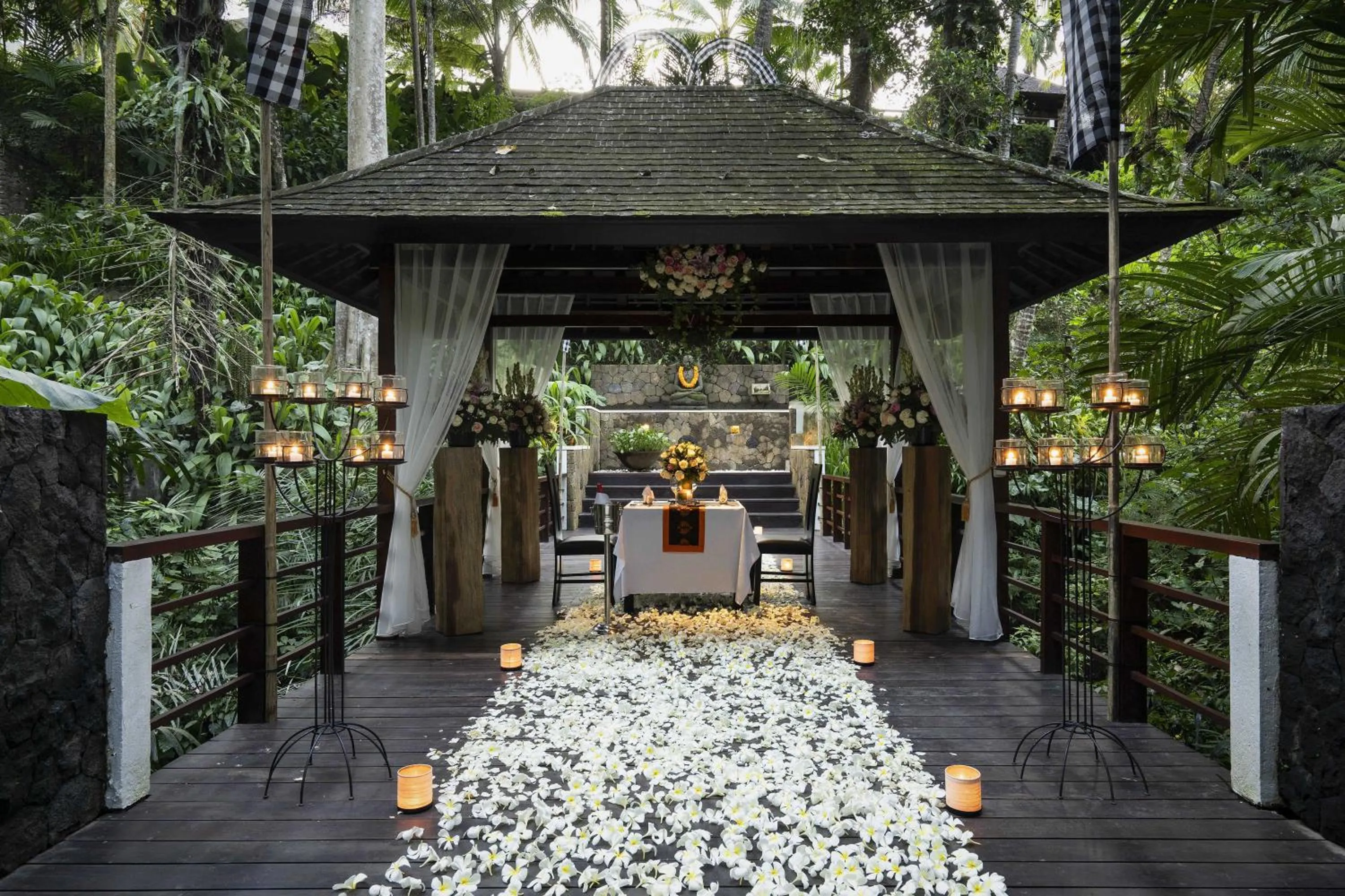 Dinner in Uma Giri Villas Ubud by GenuineHost